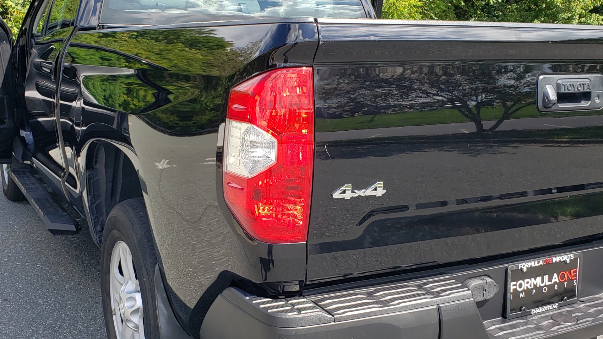 Used 2017 Toyota Tundra 4WD SR for sale Sold at Formula Imports in Charlotte NC 28227 23