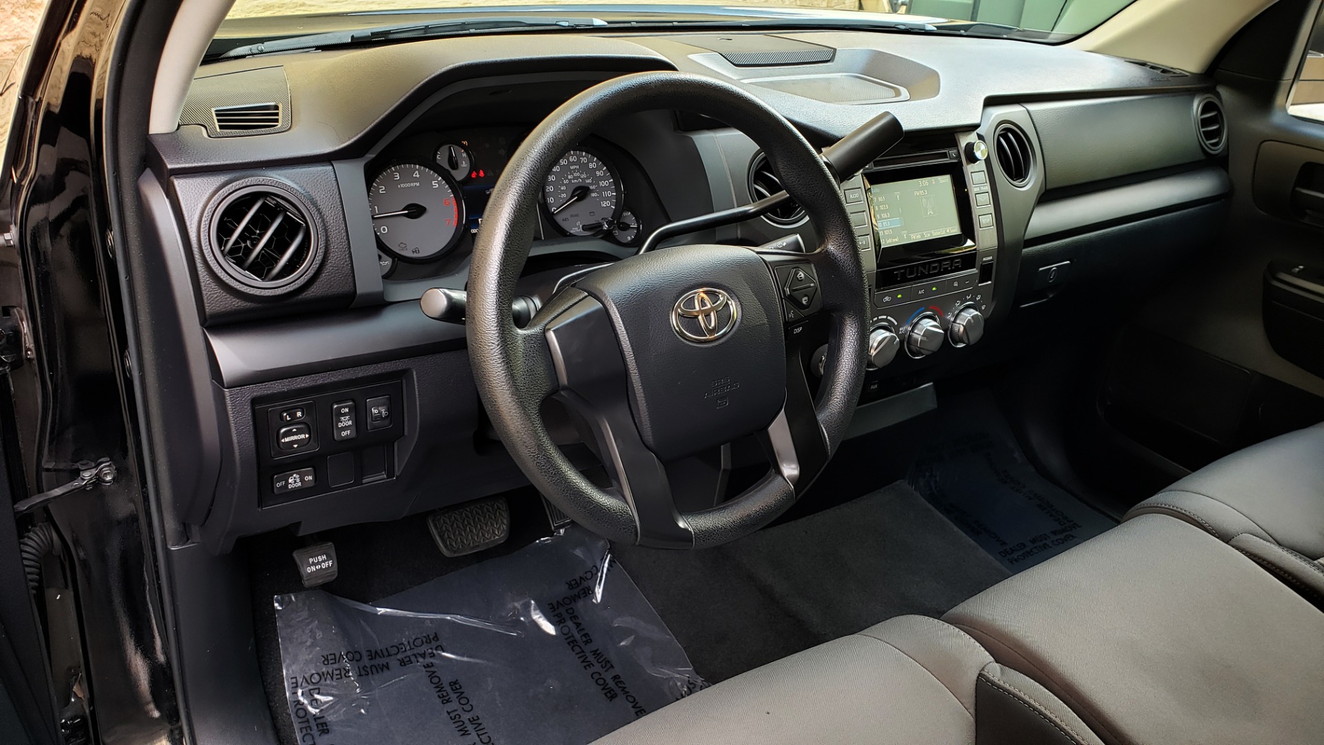 Used 2017 Toyota TUNDRA 4WD SR DOUBLECAB / 4WD / 6.5' BED / V8 / AUTO / REARVIEW for sale Sold at Formula Imports in Charlotte NC 28227 34