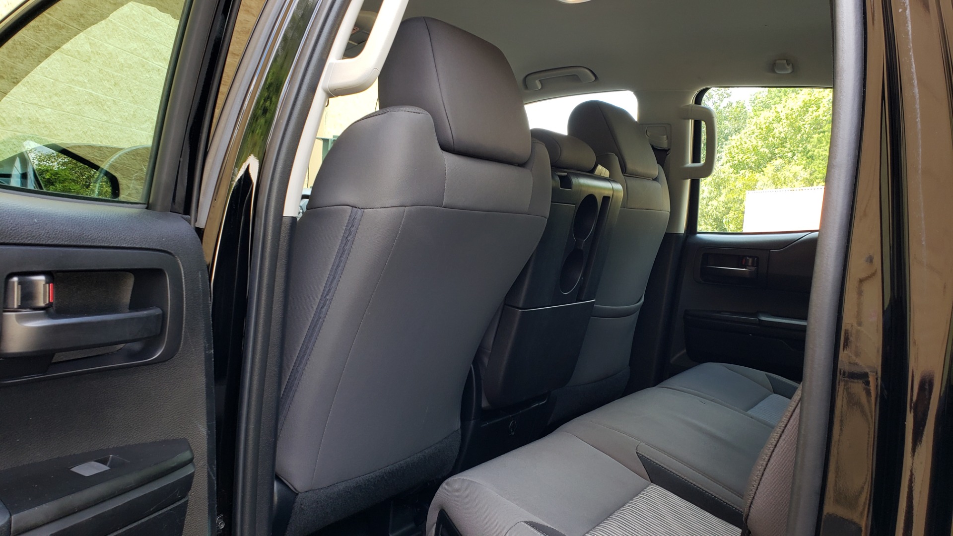 Used 2017 Toyota TUNDRA 4WD SR DOUBLECAB / 4WD / 6.5' BED / V8 / AUTO / REARVIEW for sale Sold at Formula Imports in Charlotte NC 28227 52