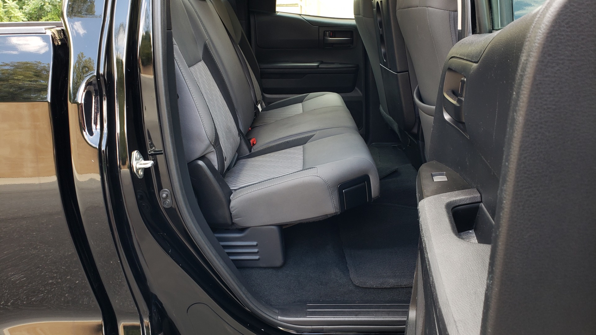 Used 2017 Toyota TUNDRA 4WD SR DOUBLECAB / 4WD / 6.5' BED / V8 / AUTO / REARVIEW for sale Sold at Formula Imports in Charlotte NC 28227 64