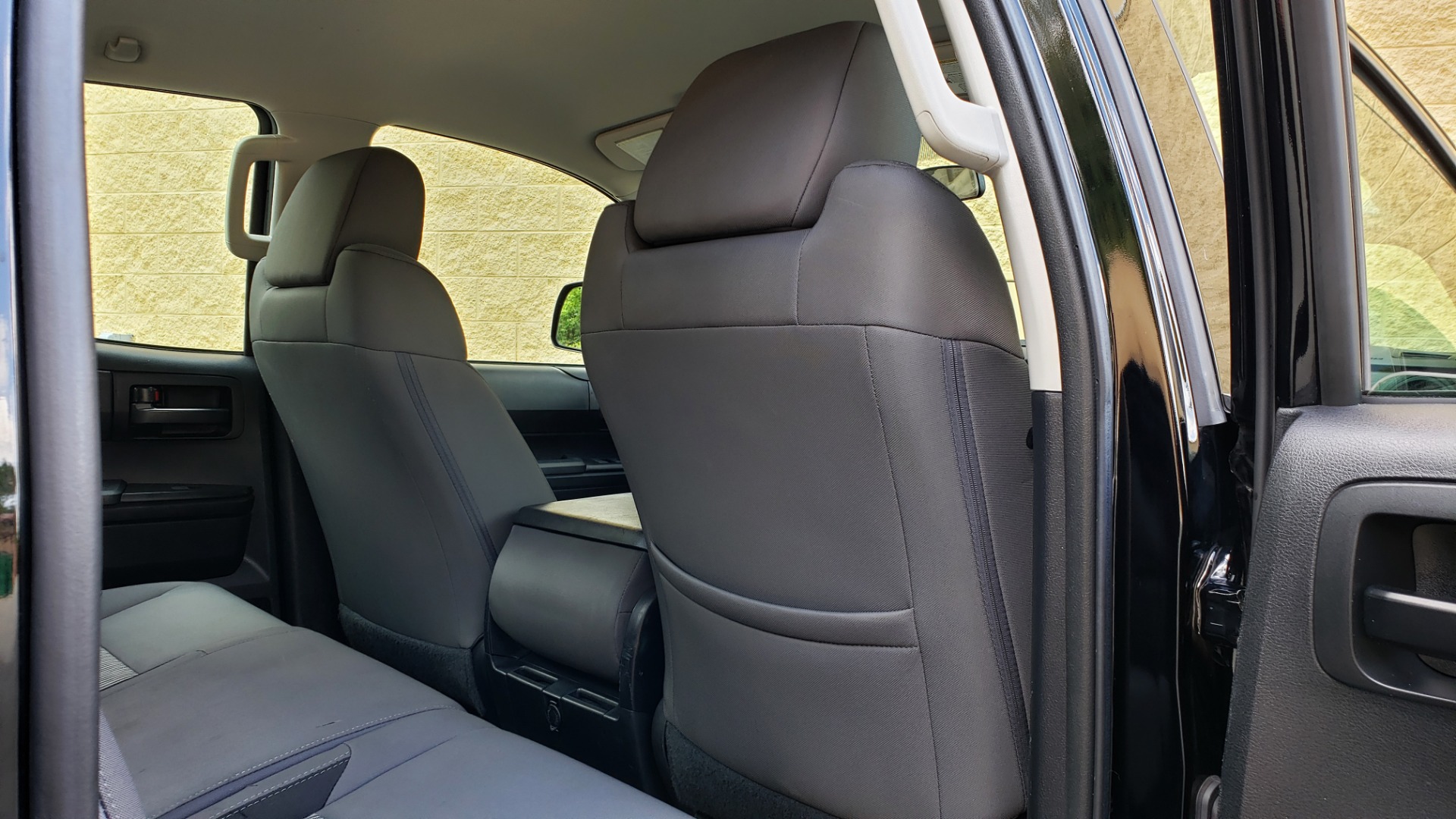 Used 2017 Toyota TUNDRA 4WD SR DOUBLECAB / 4WD / 6.5' BED / V8 / AUTO / REARVIEW for sale Sold at Formula Imports in Charlotte NC 28227 67