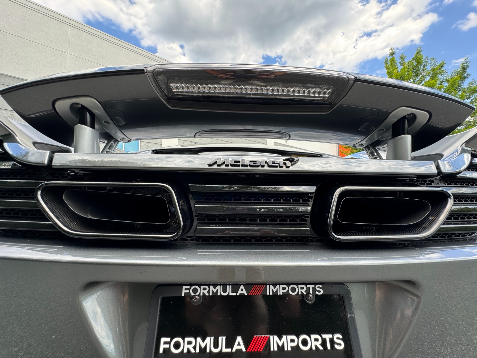 Used 2012 McLaren MP4-12C COUPE / 3.8 L V8 592HP / AUTO / NAV / CCB / LOW MILES for sale Sold at Formula Imports in Charlotte NC 28227 22