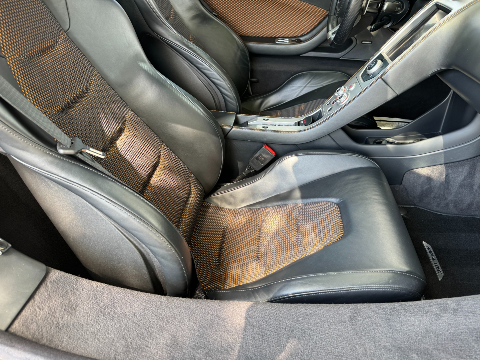 Used 2012 McLaren MP4-12C COUPE / 3.8 L V8 592HP / AUTO / NAV / CCB / LOW MILES for sale Sold at Formula Imports in Charlotte NC 28227 43