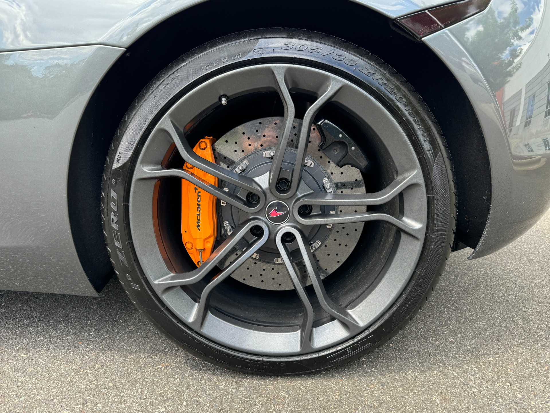 Used 2012 McLaren MP4-12C COUPE / 3.8 L V8 592HP / AUTO / NAV / CCB / LOW MILES for sale Sold at Formula Imports in Charlotte NC 28227 49
