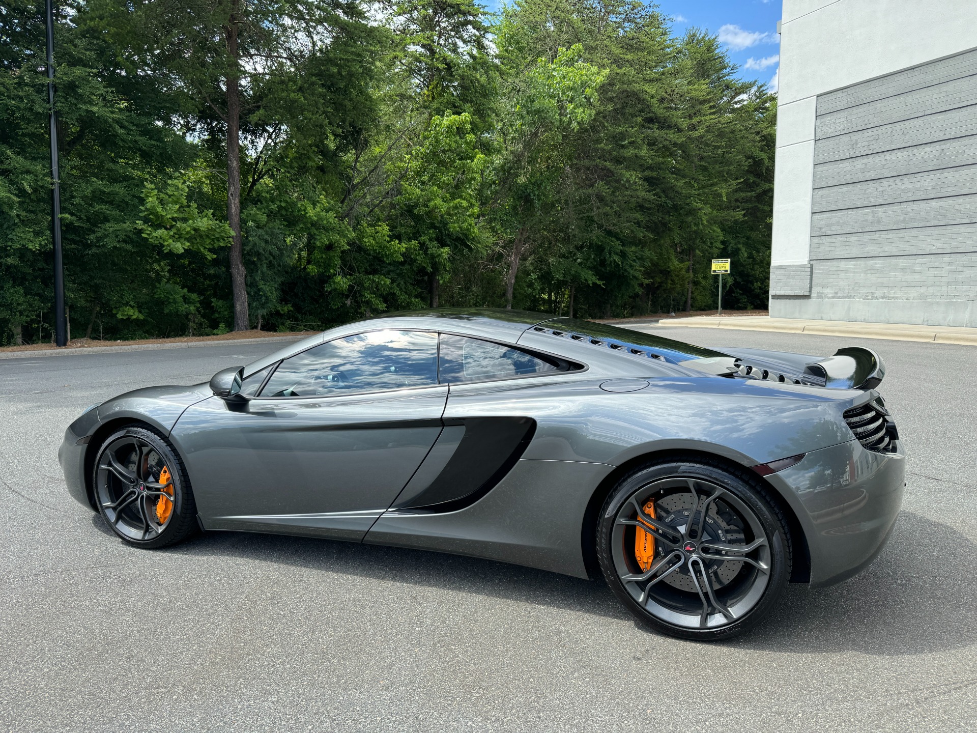 Used 2012 McLaren MP4-12C COUPE / 3.8 L V8 592HP / AUTO / NAV / CCB / LOW MILES for sale Sold at Formula Imports in Charlotte NC 28227 7