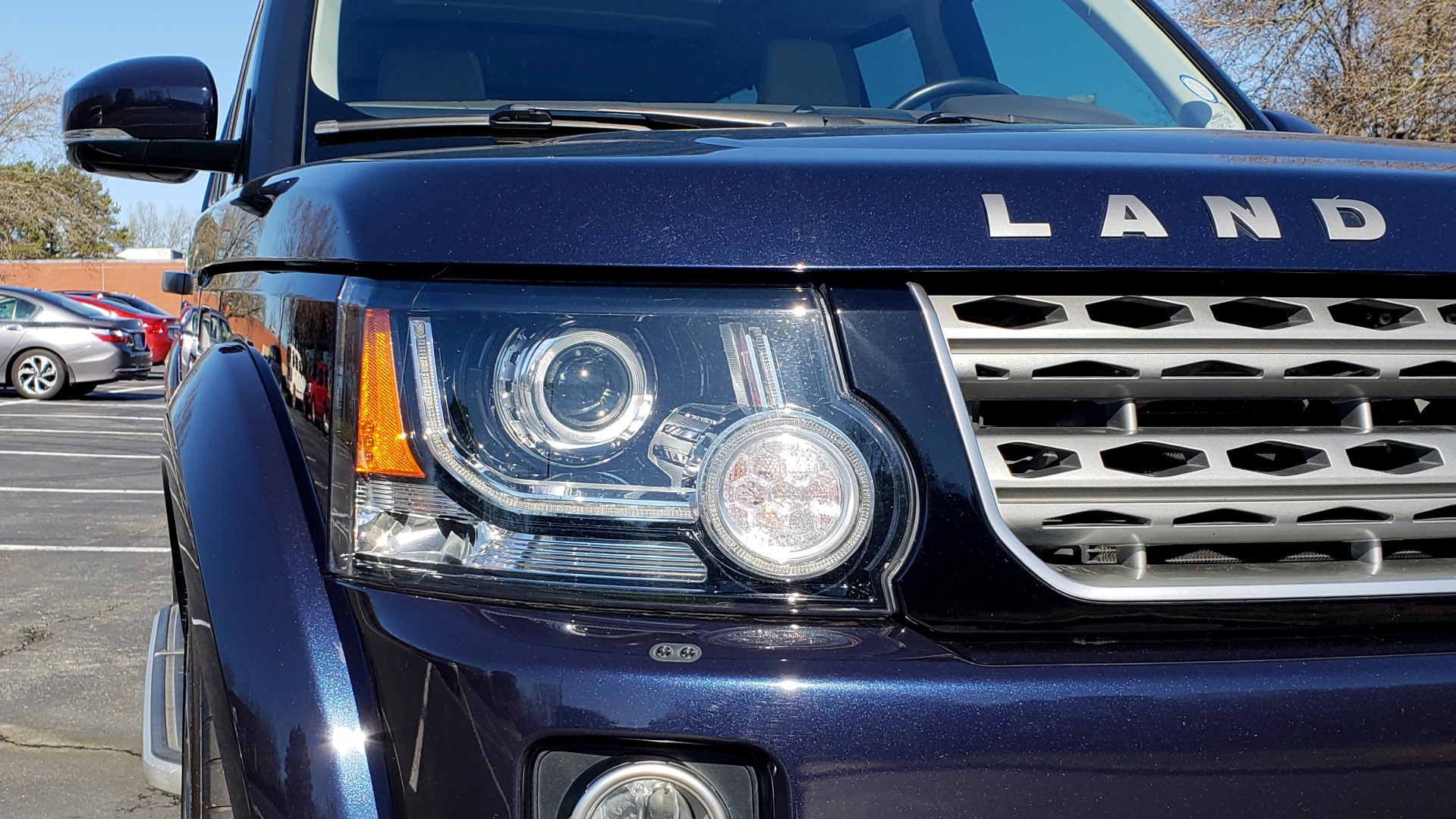 Used 2016 Land Rover LR4 HSE / NAV / VSN ASST / CLIMATE / MERIDIAN / REARVIEW for sale Sold at Formula Imports in Charlotte NC 28227 16