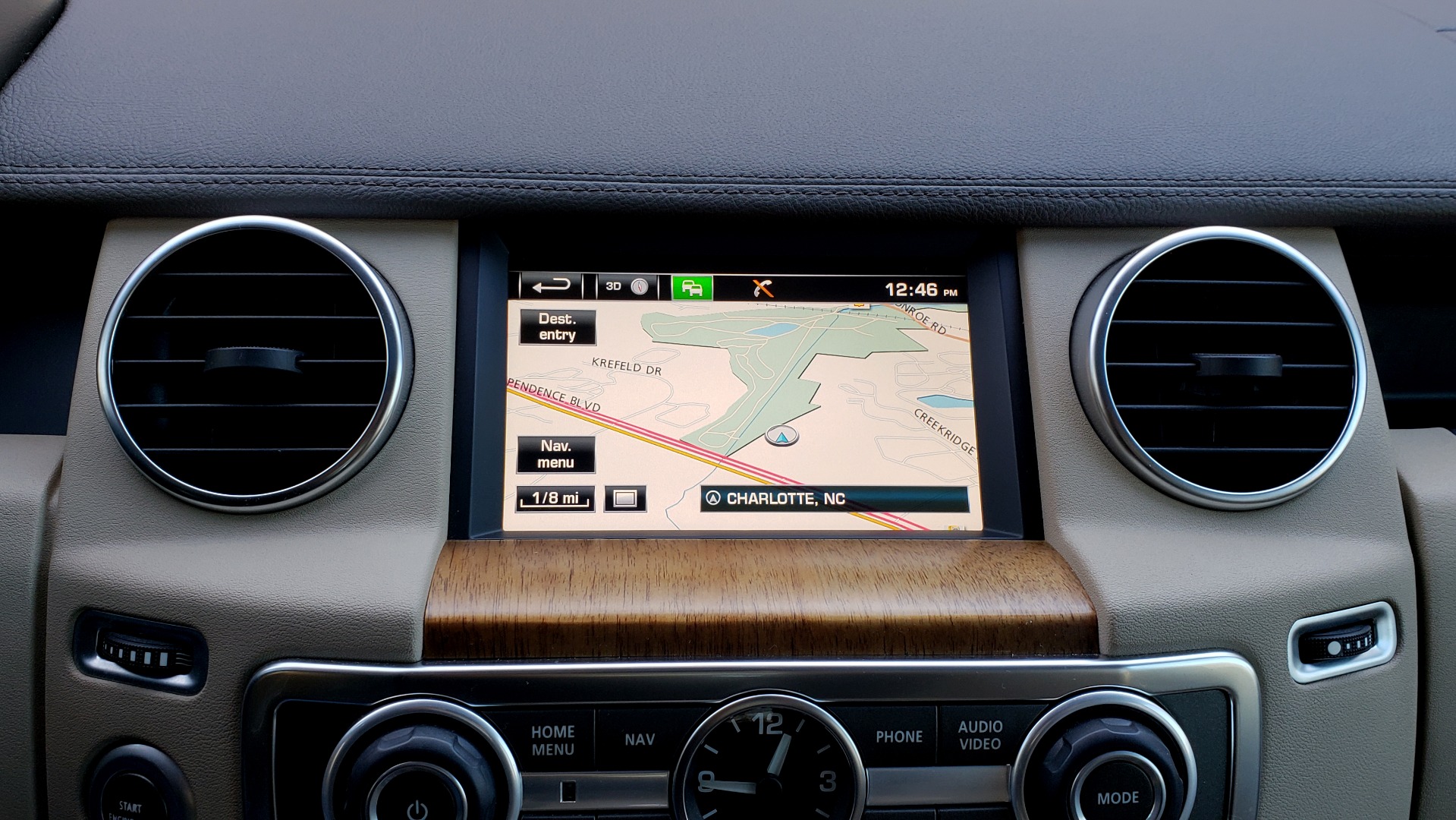 Used 2016 Land Rover LR4 HSE / NAV / VSN ASST / CLIMATE / MERIDIAN / REARVIEW for sale Sold at Formula Imports in Charlotte NC 28227 46