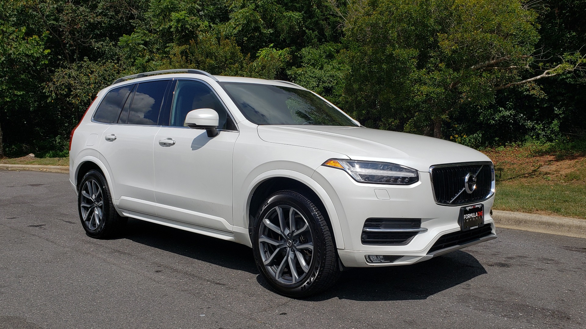Used 2017 Volvo XC90 MOMENTUM PLUS T6 AWD / NAV / VISION / PROTECTION PKG for sale Sold at Formula Imports in Charlotte NC 28227 3