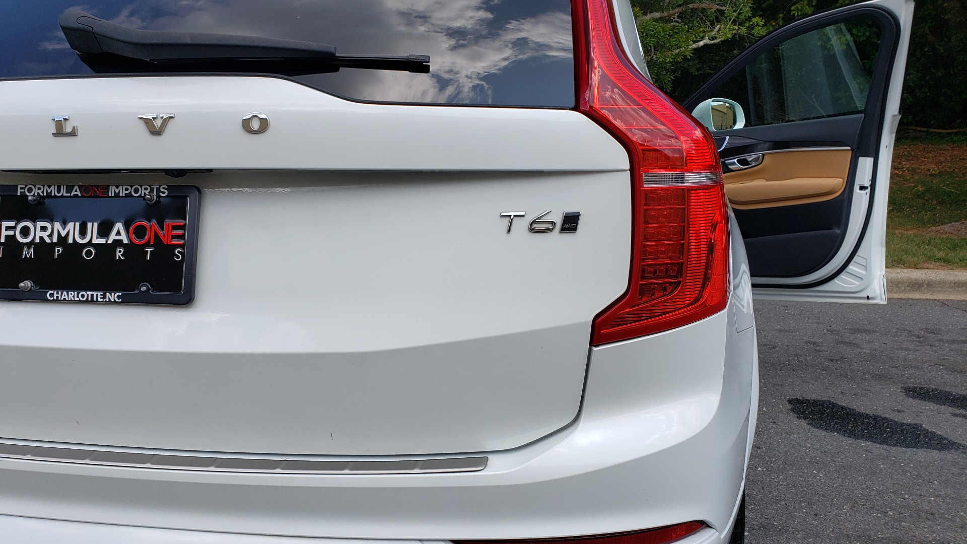 Used 2017 Volvo XC90 MOMENTUM PLUS T6 AWD / NAV / VISION / PROTECTION PKG for sale Sold at Formula Imports in Charlotte NC 28227 32