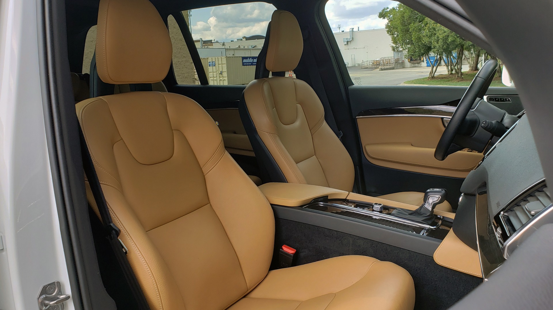 Used 2017 Volvo XC90 MOMENTUM PLUS T6 AWD / NAV / VISION / PROTECTION PKG for sale Sold at Formula Imports in Charlotte NC 28227 69