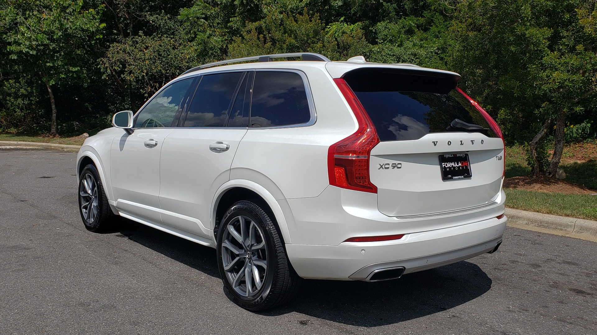 Used 2017 Volvo XC90 MOMENTUM PLUS T6 AWD / NAV / VISION / PROTECTION PKG for sale Sold at Formula Imports in Charlotte NC 28227 8
