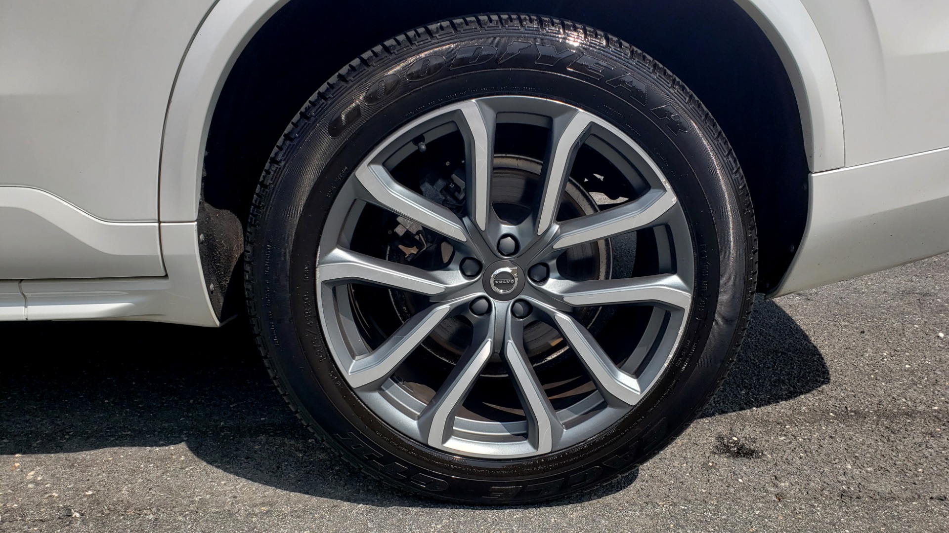 Used 2017 Volvo XC90 MOMENTUM PLUS T6 AWD / NAV / VISION / PROTECTION PKG for sale Sold at Formula Imports in Charlotte NC 28227 84