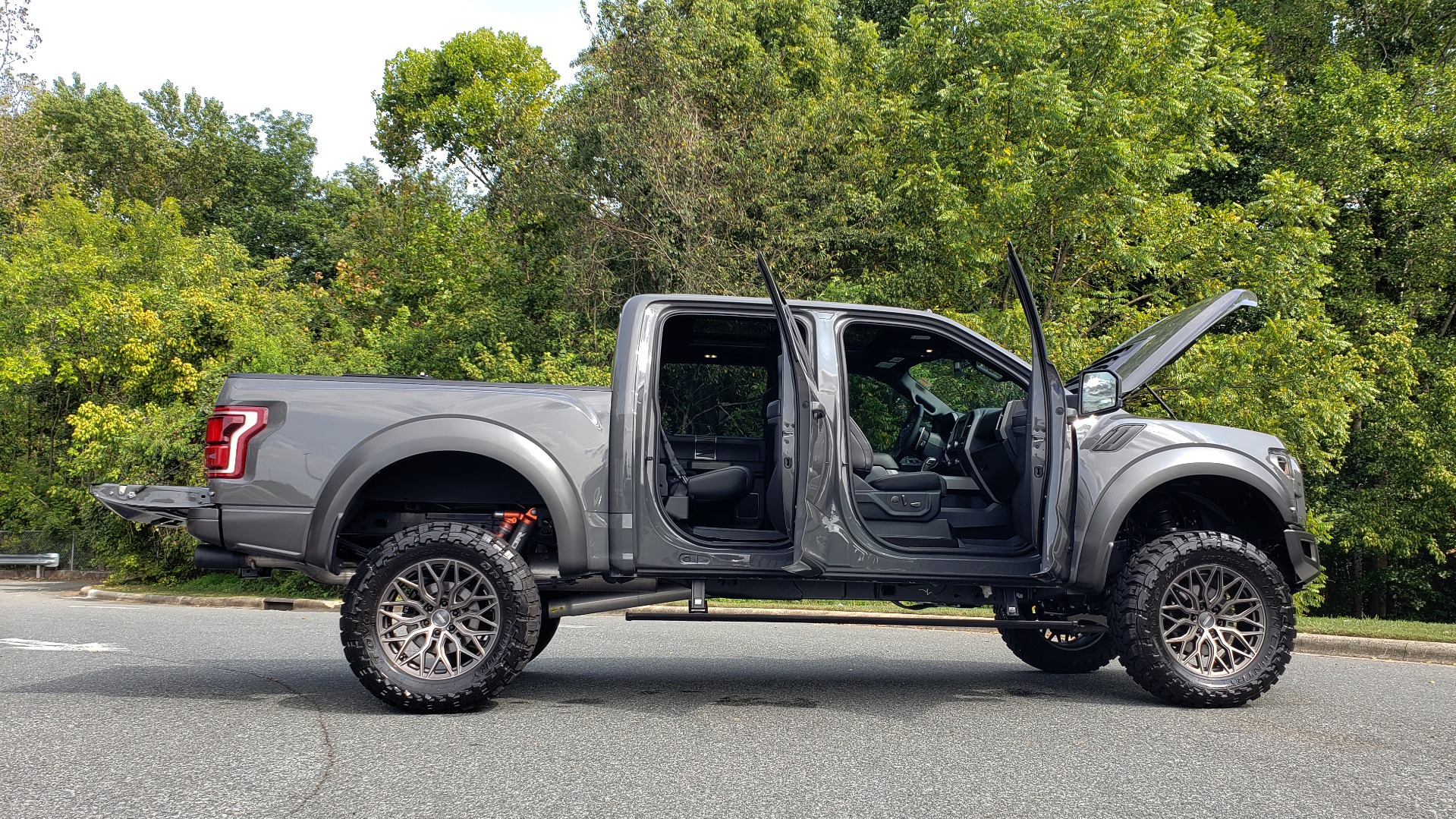 Used 2020 Ford F-150 RAPTOR CREWCAB 4WD / LIFTED / CUSTOM WHEELS / LOADED for sale Sold at Formula Imports in Charlotte NC 28227 15