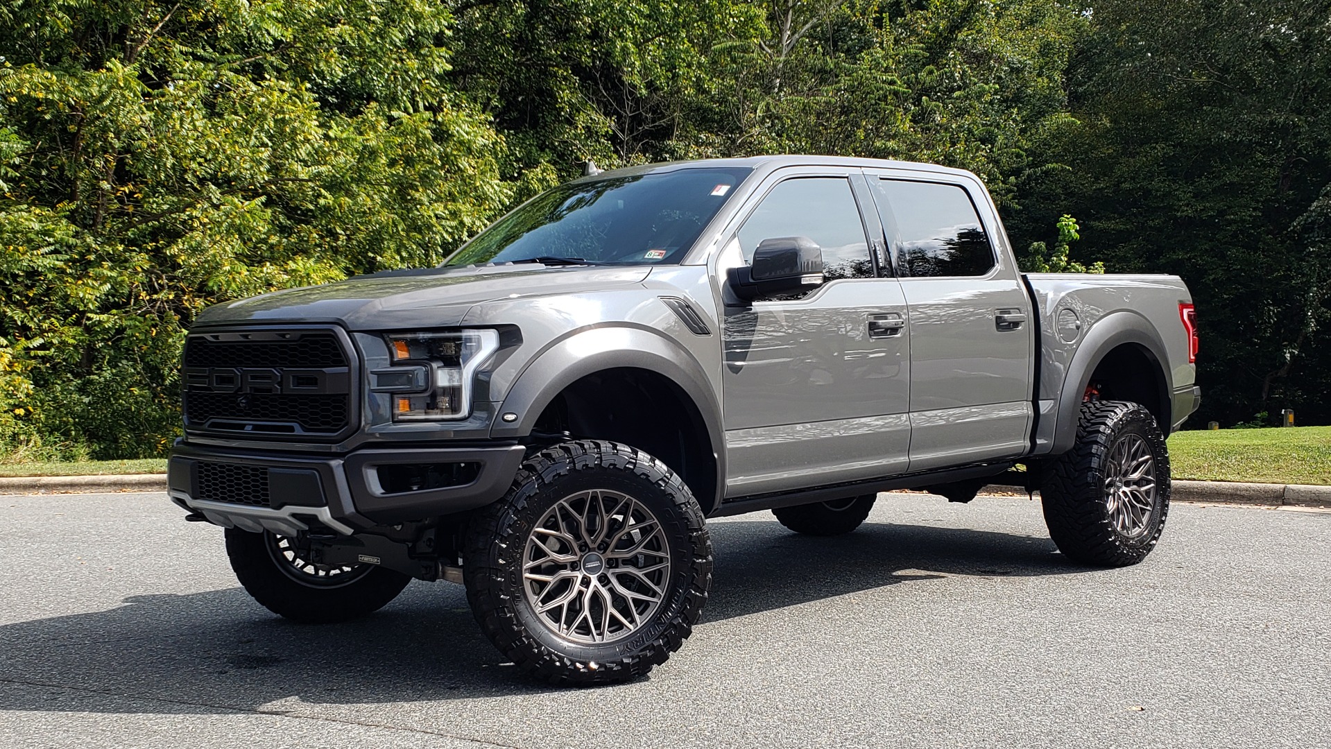 Used 2020 Ford F-150 RAPTOR CREWCAB 4WD / LIFTED / CUSTOM WHEELS / LOADED for sale Sold at Formula Imports in Charlotte NC 28227 2