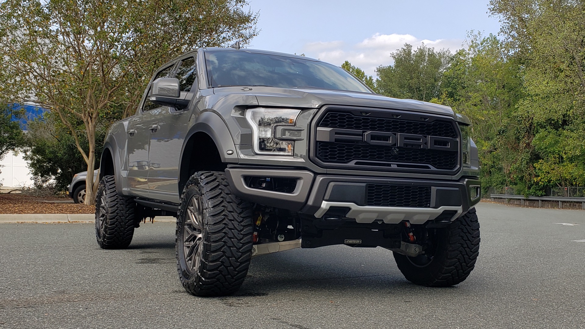 Used 2020 Ford F-150 RAPTOR CREWCAB 4WD / LIFTED / CUSTOM WHEELS