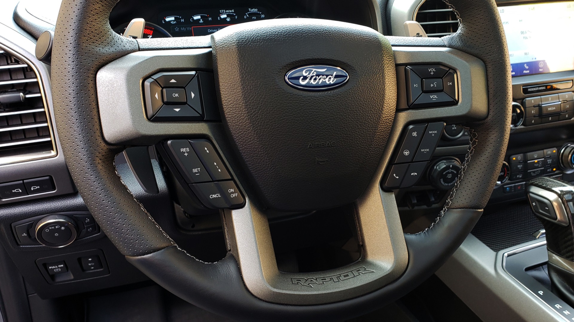 Used 2020 Ford F-150 RAPTOR CREWCAB 4WD / LIFTED / CUSTOM WHEELS / LOADED for sale Sold at Formula Imports in Charlotte NC 28227 50