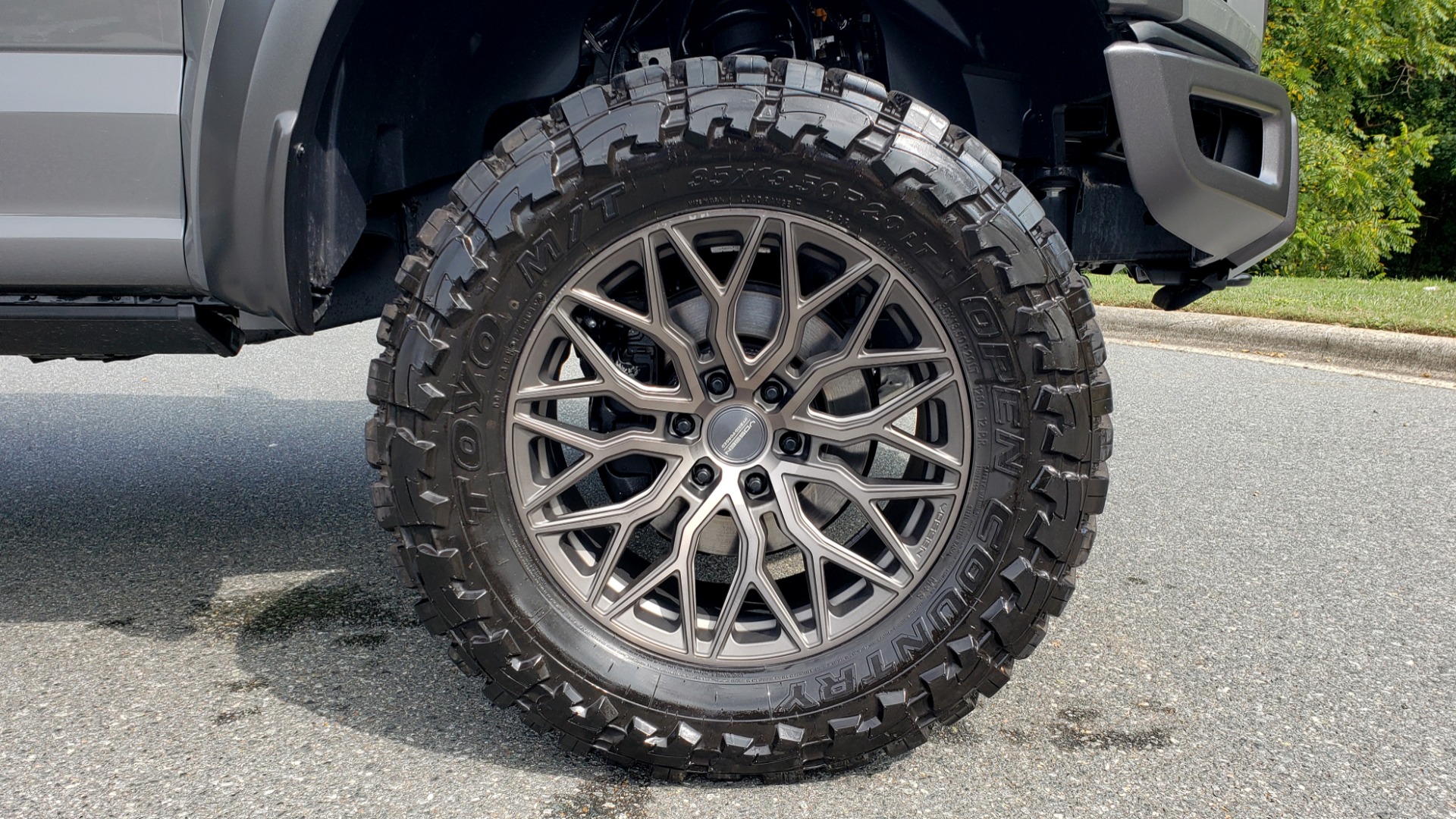 Used 2020 Ford F-150 RAPTOR CREWCAB 4WD / LIFTED / CUSTOM WHEELS / LOADED for sale Sold at Formula Imports in Charlotte NC 28227 94