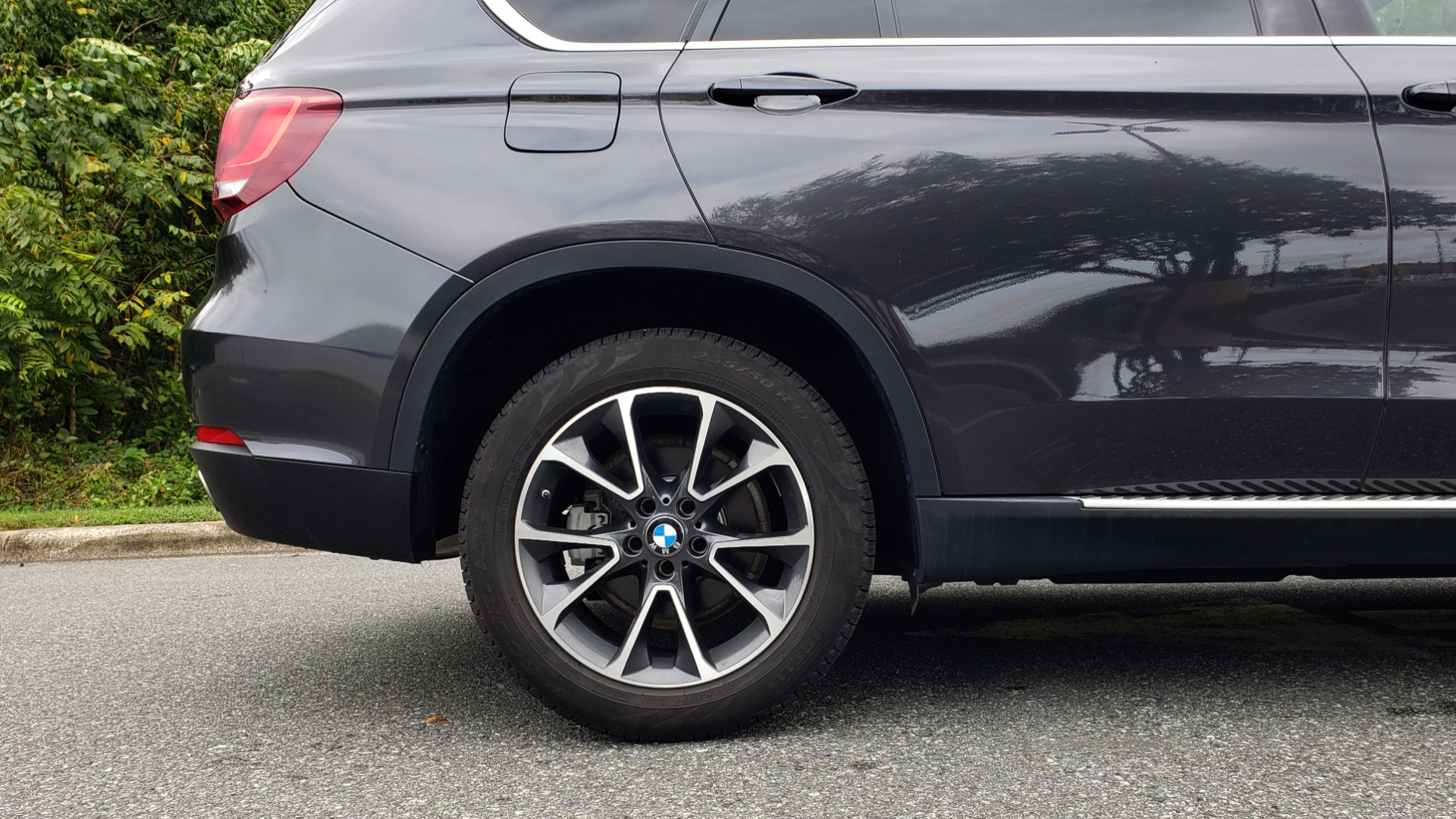 Used 2017 BMW X5 XDRIVE35I / PREM PKG / COLD WTHR / PANO-ROOF / REARVIEW for sale Sold at Formula Imports in Charlotte NC 28227 12