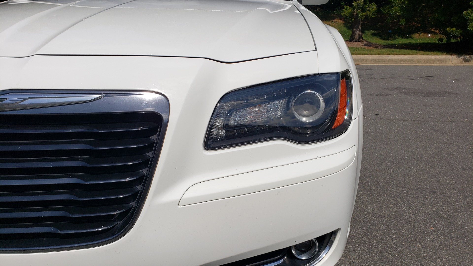 Used 2014 Chrysler 300 S / AWD / NAV / PANO-ROOF / HTD STS / BEATS SOUND / REARVIEW for sale Sold at Formula Imports in Charlotte NC 28227 20