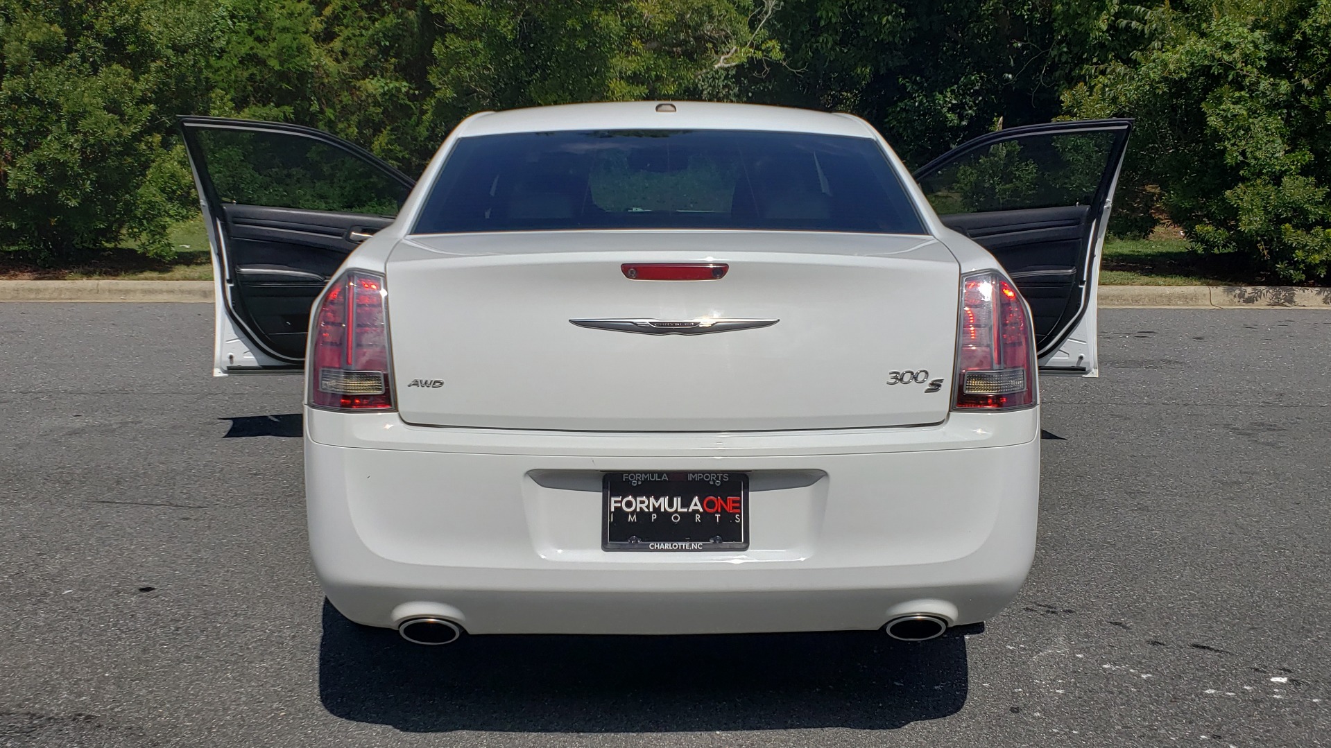Used 2014 Chrysler 300 S / AWD / NAV / PANO-ROOF / HTD STS / BEATS SOUND / REARVIEW for sale Sold at Formula Imports in Charlotte NC 28227 27