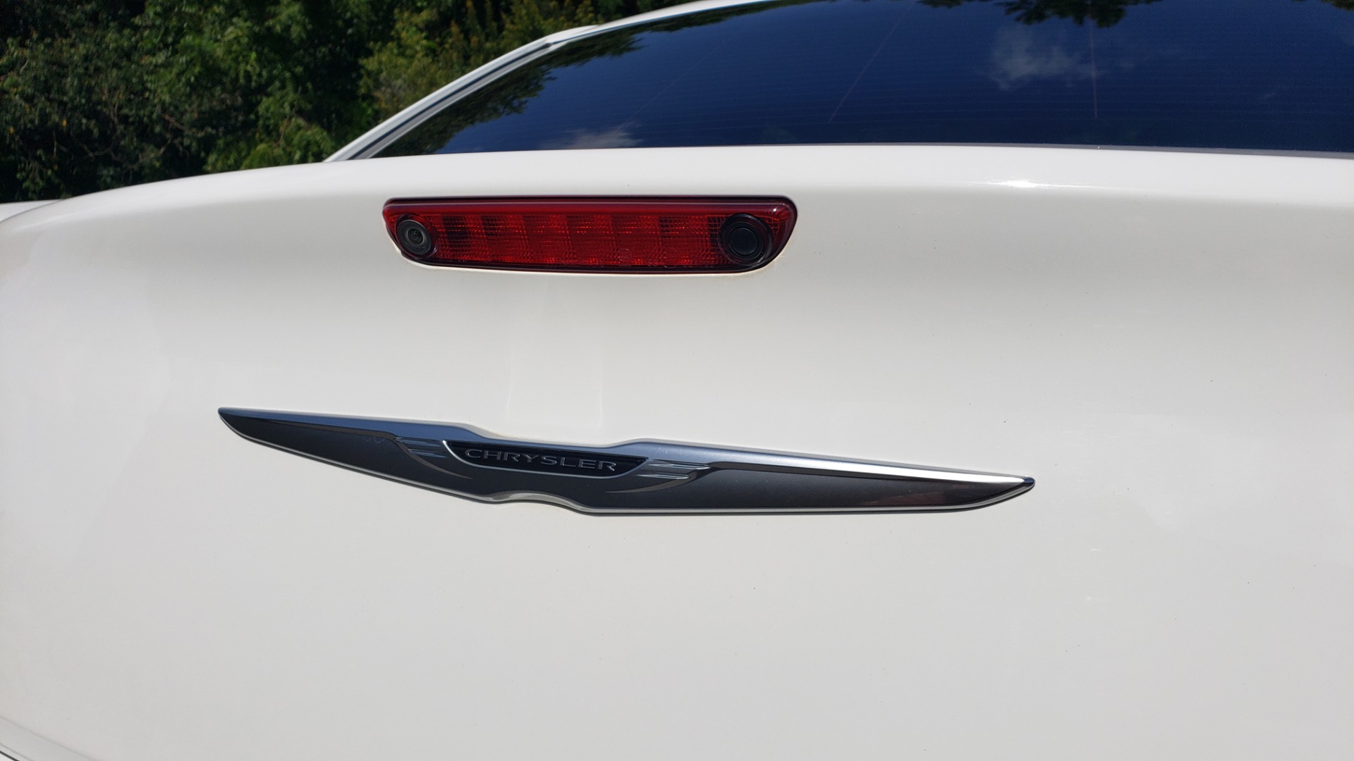 Used 2014 Chrysler 300 S / AWD / NAV / PANO-ROOF / HTD STS / BEATS SOUND / REARVIEW for sale Sold at Formula Imports in Charlotte NC 28227 30
