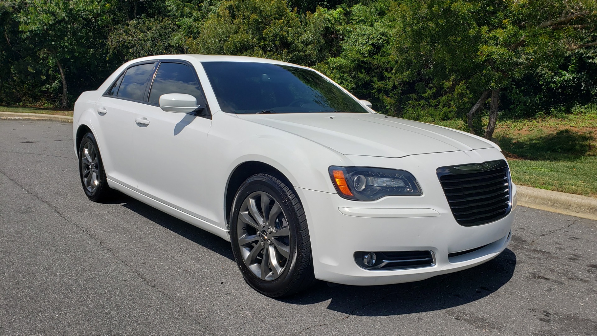 Used 2014 Chrysler 300 S / AWD / NAV / PANO-ROOF / HTD STS / BEATS SOUND / REARVIEW for sale Sold at Formula Imports in Charlotte NC 28227 4