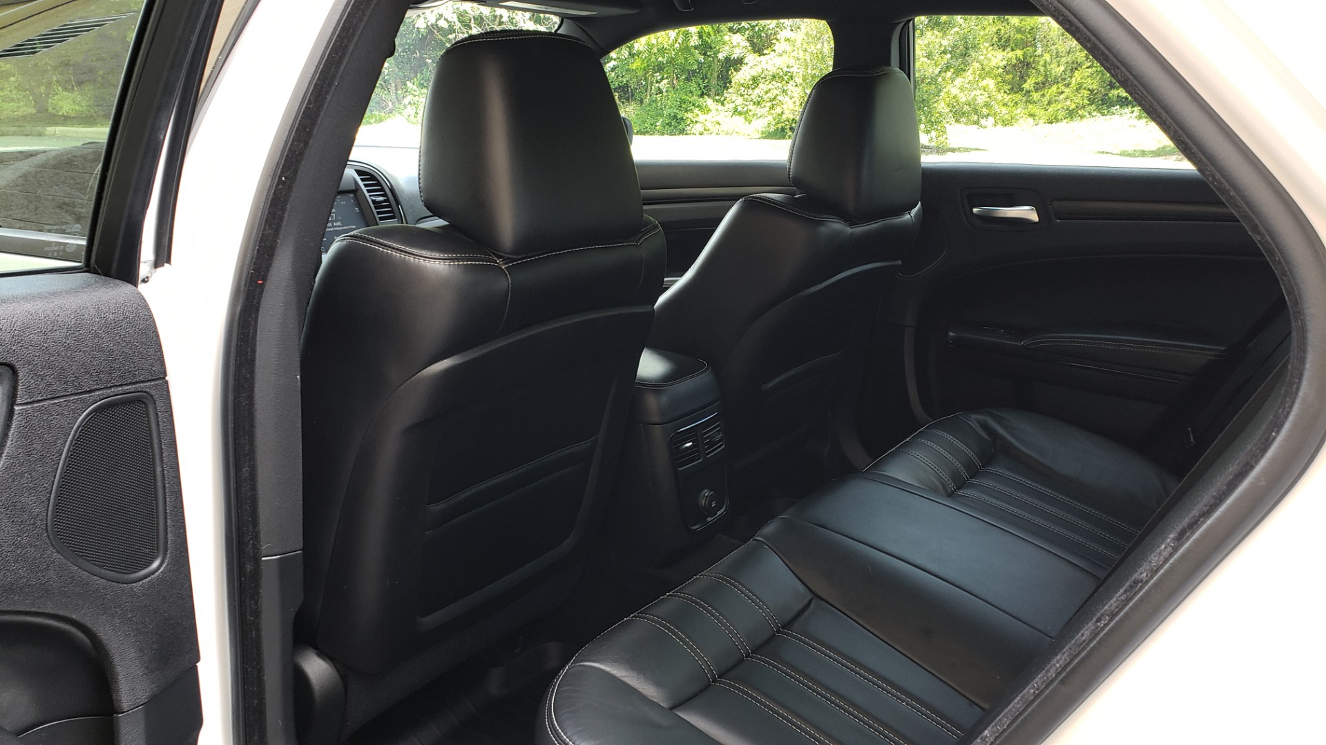 Used 2014 Chrysler 300 S / AWD / NAV / PANO-ROOF / HTD STS / BEATS SOUND / REARVIEW for sale Sold at Formula Imports in Charlotte NC 28227 59