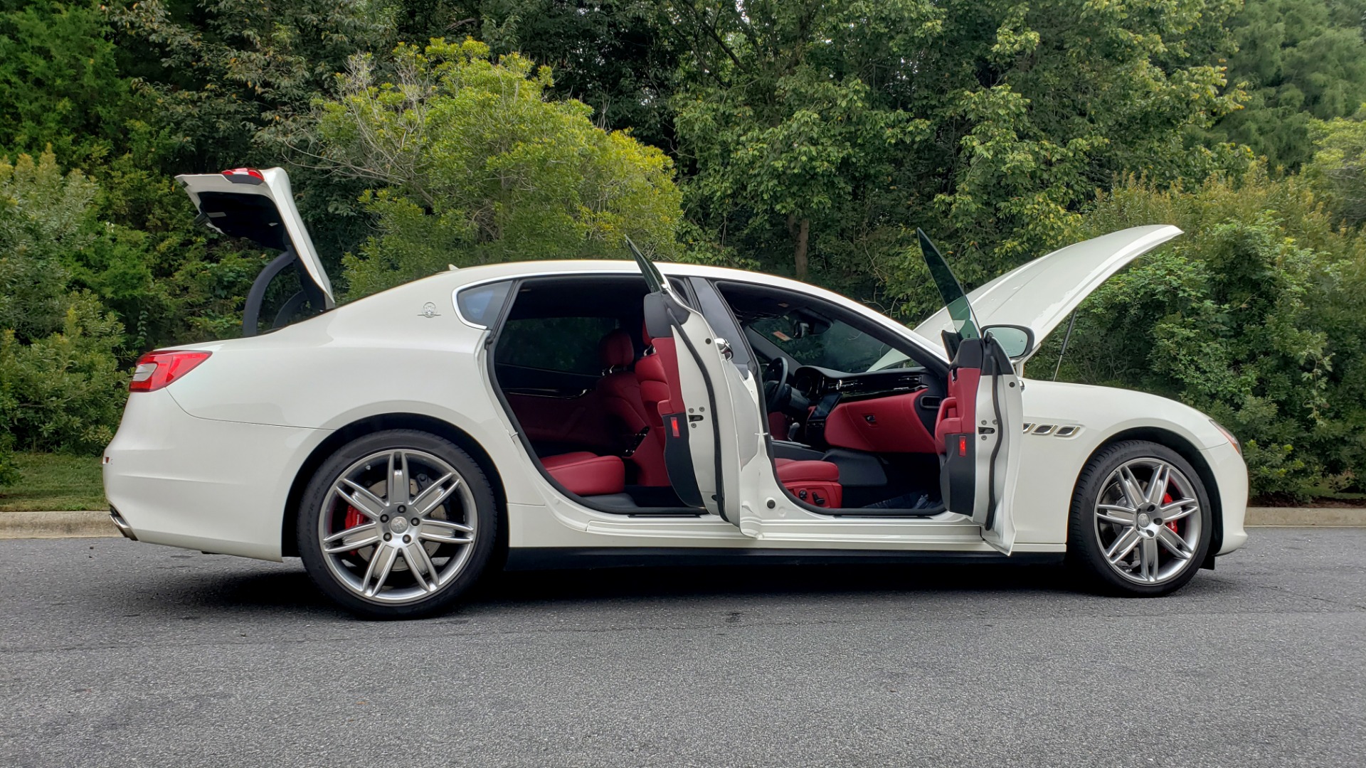 Used 2017 Maserati QUATTROPORTE S / DRIVER ASST PKG / SUNROOF / NAV / REARVIEW for sale Sold at Formula Imports in Charlotte NC 28227 18