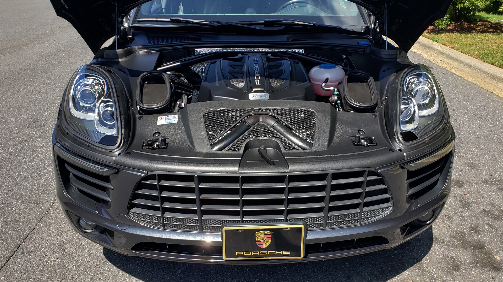 Used 2017 Porsche MACAN S PREMIUM PKG / NAV / BOSE / SUNROOF / REARVIEW for sale Sold at Formula Imports in Charlotte NC 28227 14
