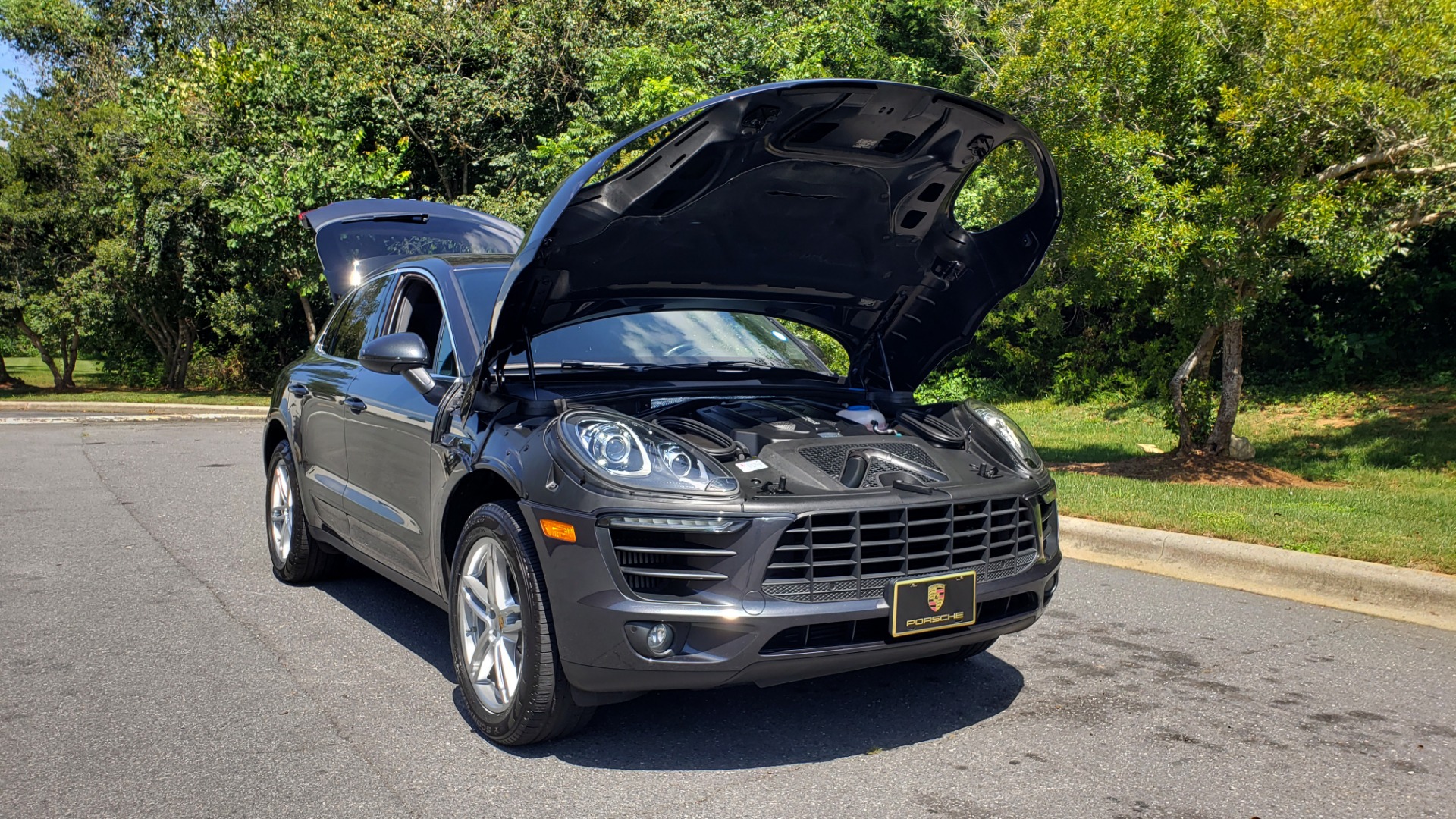 Used 2017 Porsche MACAN S PREMIUM PKG / NAV / BOSE / SUNROOF / REARVIEW for sale Sold at Formula Imports in Charlotte NC 28227 19