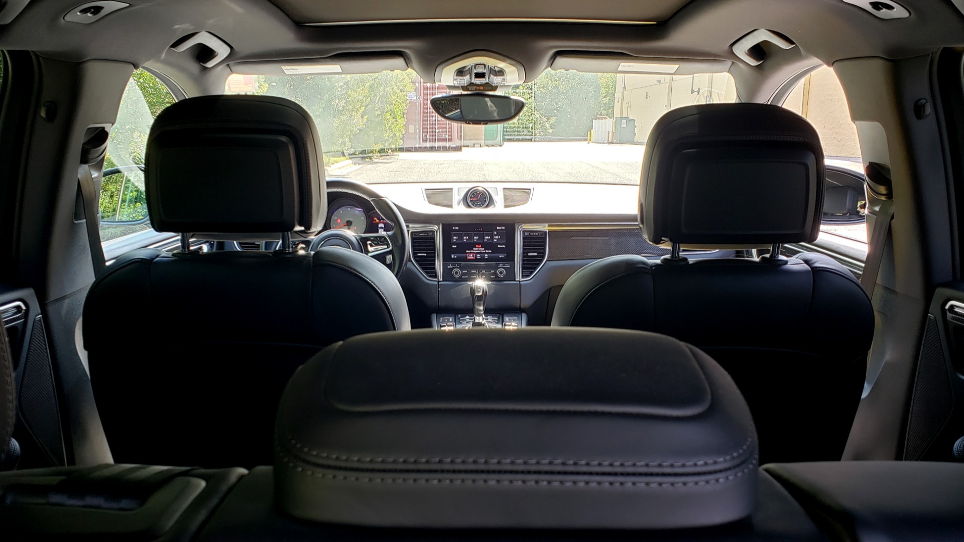 Used 2017 Porsche MACAN S PREMIUM PKG / NAV / BOSE / SUNROOF / REARVIEW for sale Sold at Formula Imports in Charlotte NC 28227 29