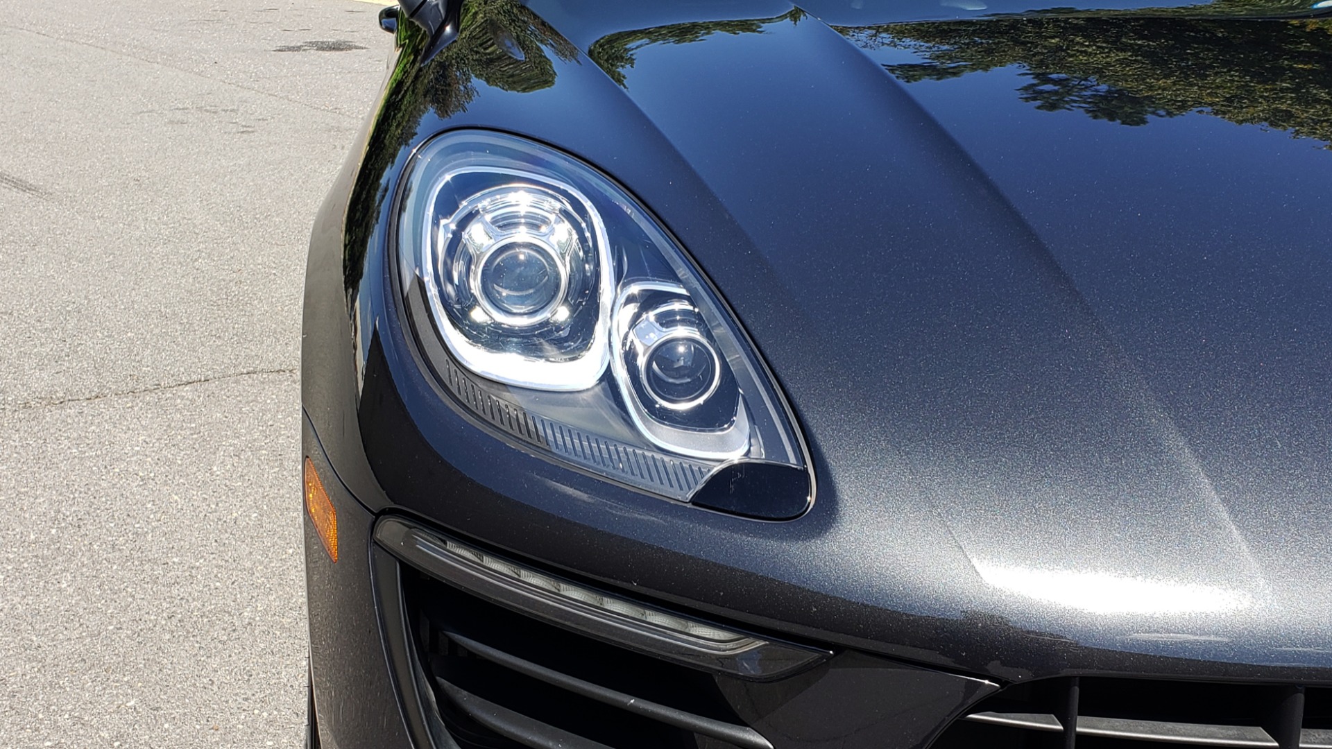 Used 2017 Porsche MACAN S PREMIUM PKG / NAV / BOSE / SUNROOF / REARVIEW for sale Sold at Formula Imports in Charlotte NC 28227 33