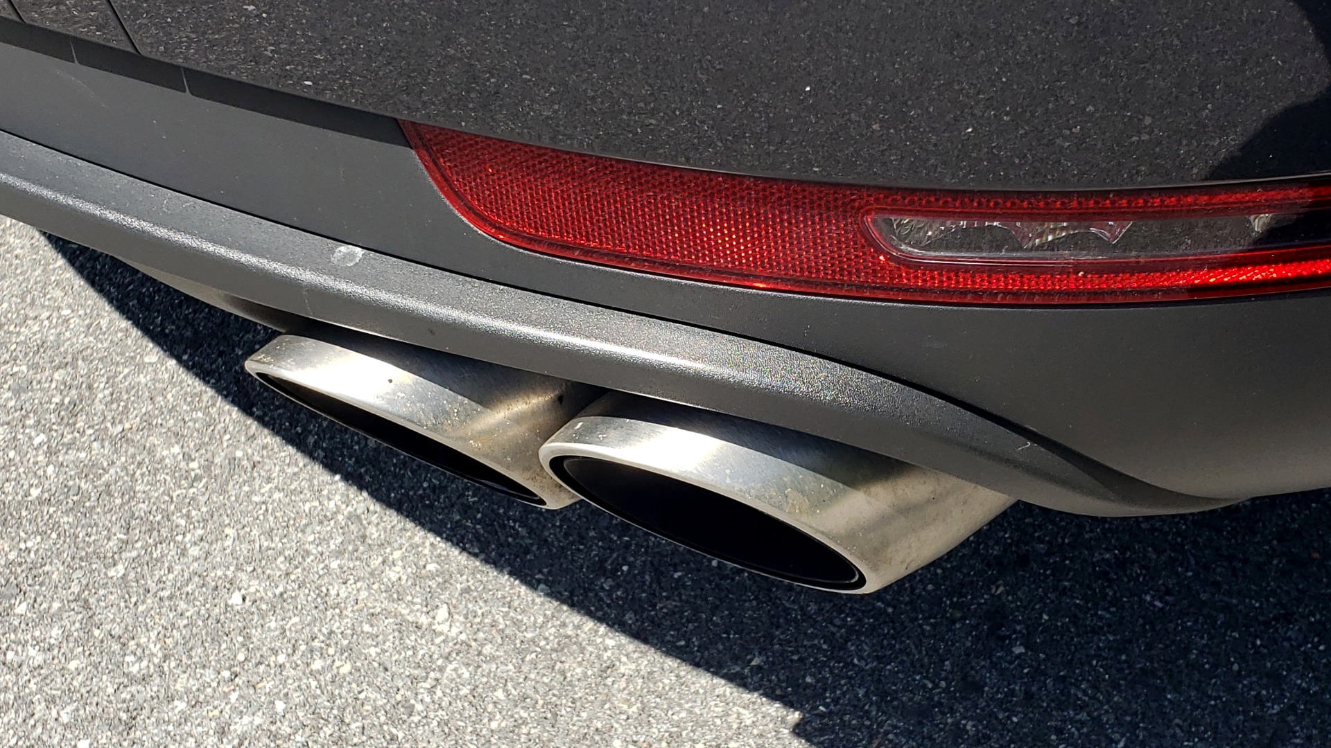Used 2017 Porsche MACAN S PREMIUM PKG / NAV / BOSE / SUNROOF / REARVIEW for sale Sold at Formula Imports in Charlotte NC 28227 43