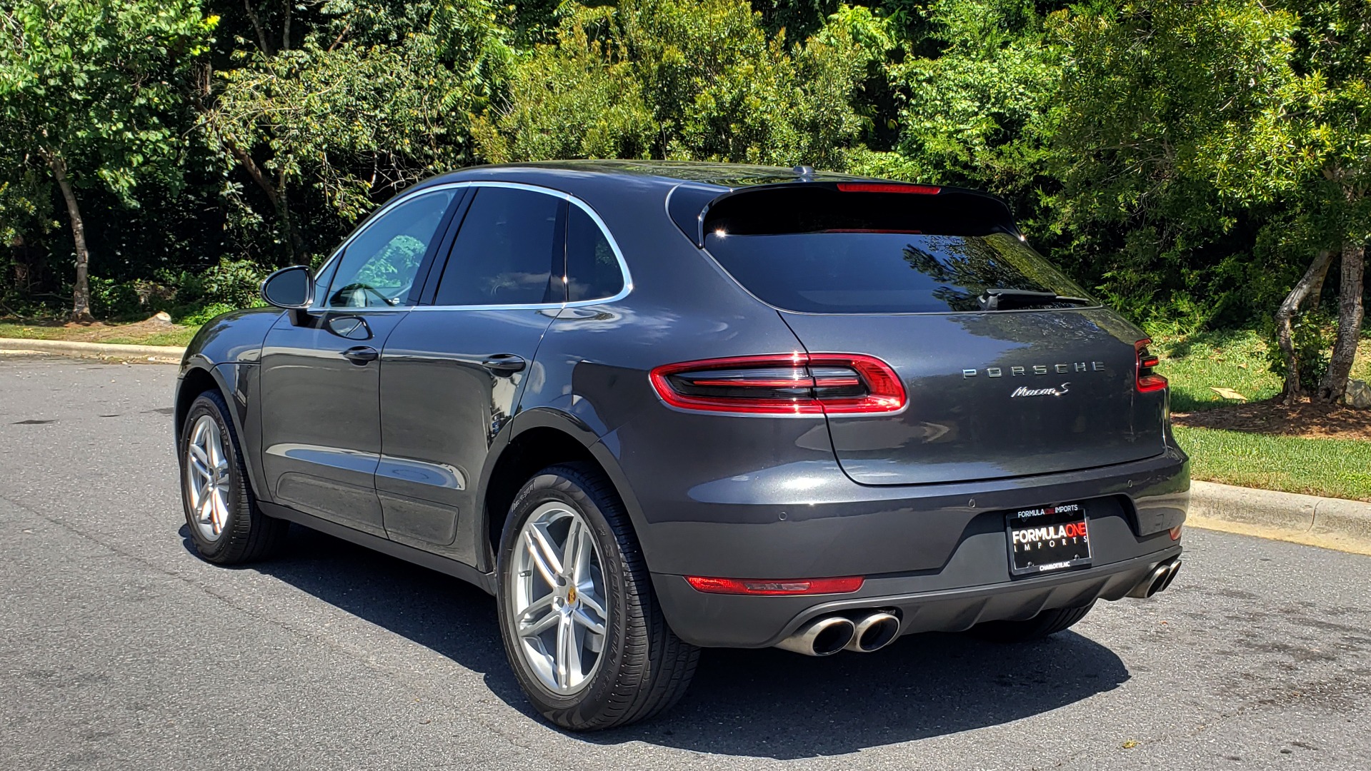 Used 2017 Porsche MACAN S PREMIUM PKG / NAV / BOSE / SUNROOF / REARVIEW for sale Sold at Formula Imports in Charlotte NC 28227 5