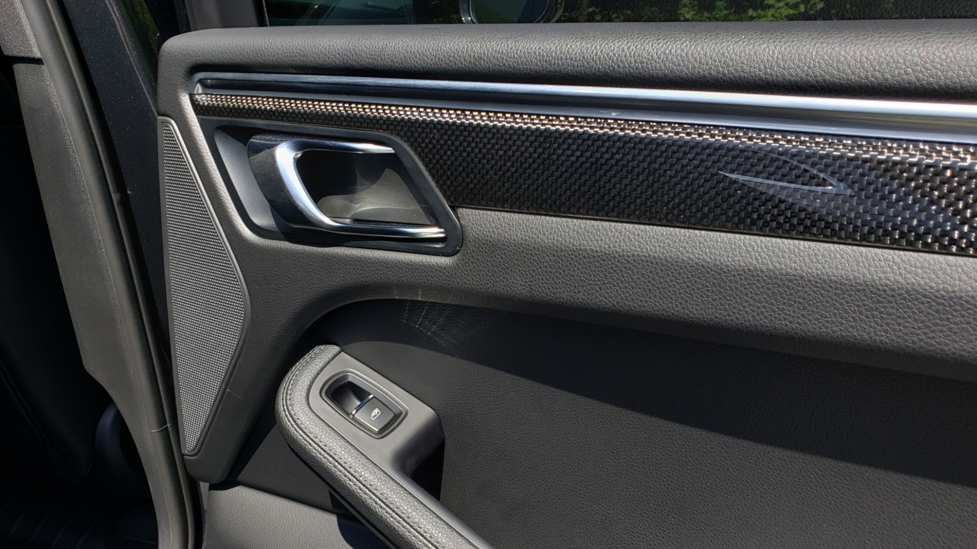 Used 2017 Porsche MACAN S PREMIUM PKG / NAV / BOSE / SUNROOF / REARVIEW for sale Sold at Formula Imports in Charlotte NC 28227 87