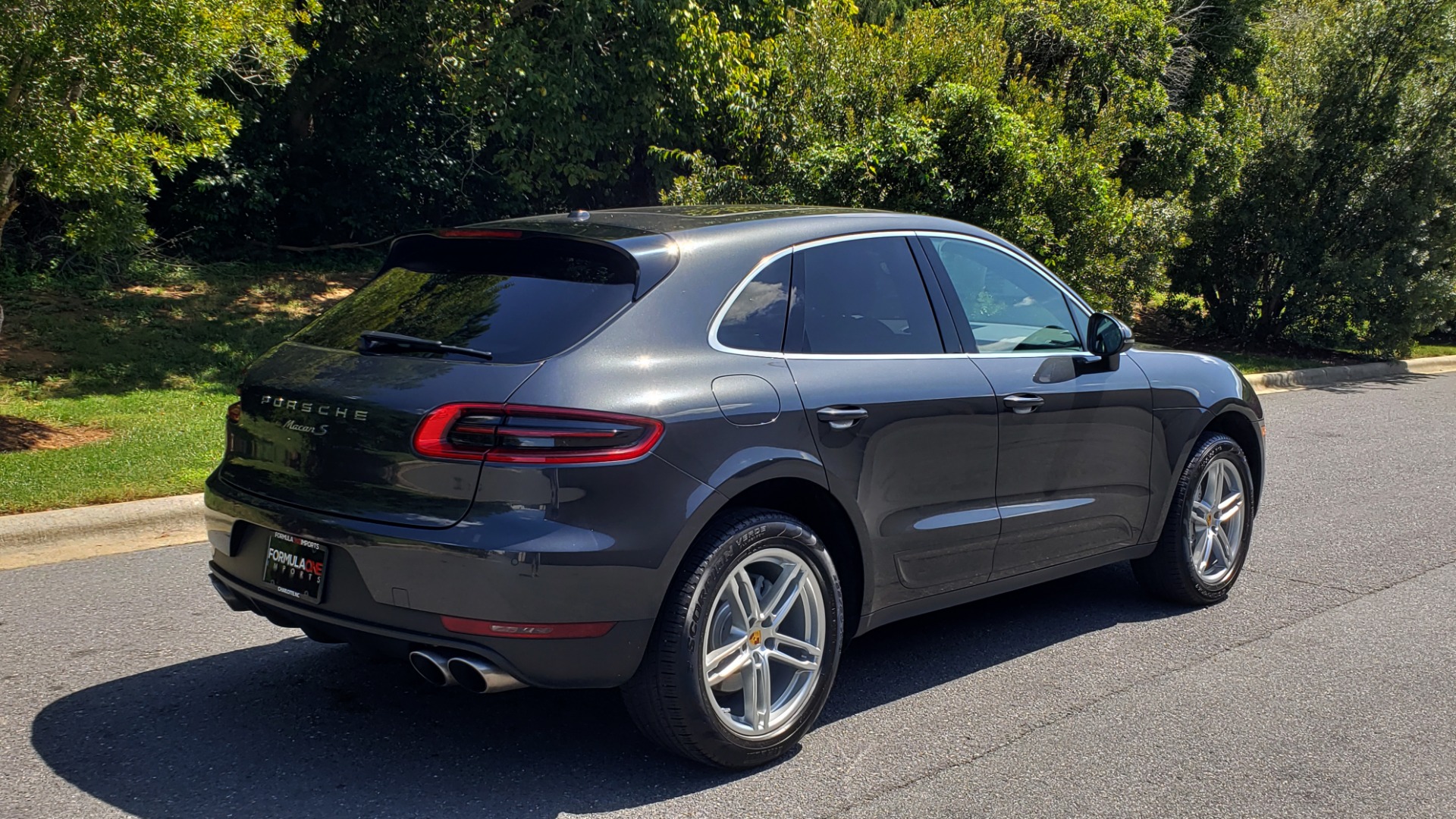 Used 2017 Porsche MACAN S PREMIUM PKG / NAV / BOSE / SUNROOF / REARVIEW for sale Sold at Formula Imports in Charlotte NC 28227 9