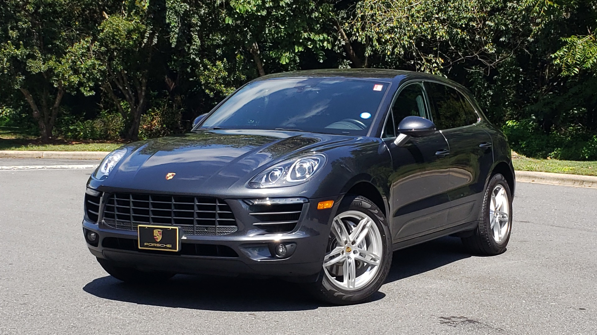 Used 2017 Porsche MACAN S PREMIUM PKG / NAV / BOSE / SUNROOF / REARVIEW for sale Sold at Formula Imports in Charlotte NC 28227 1