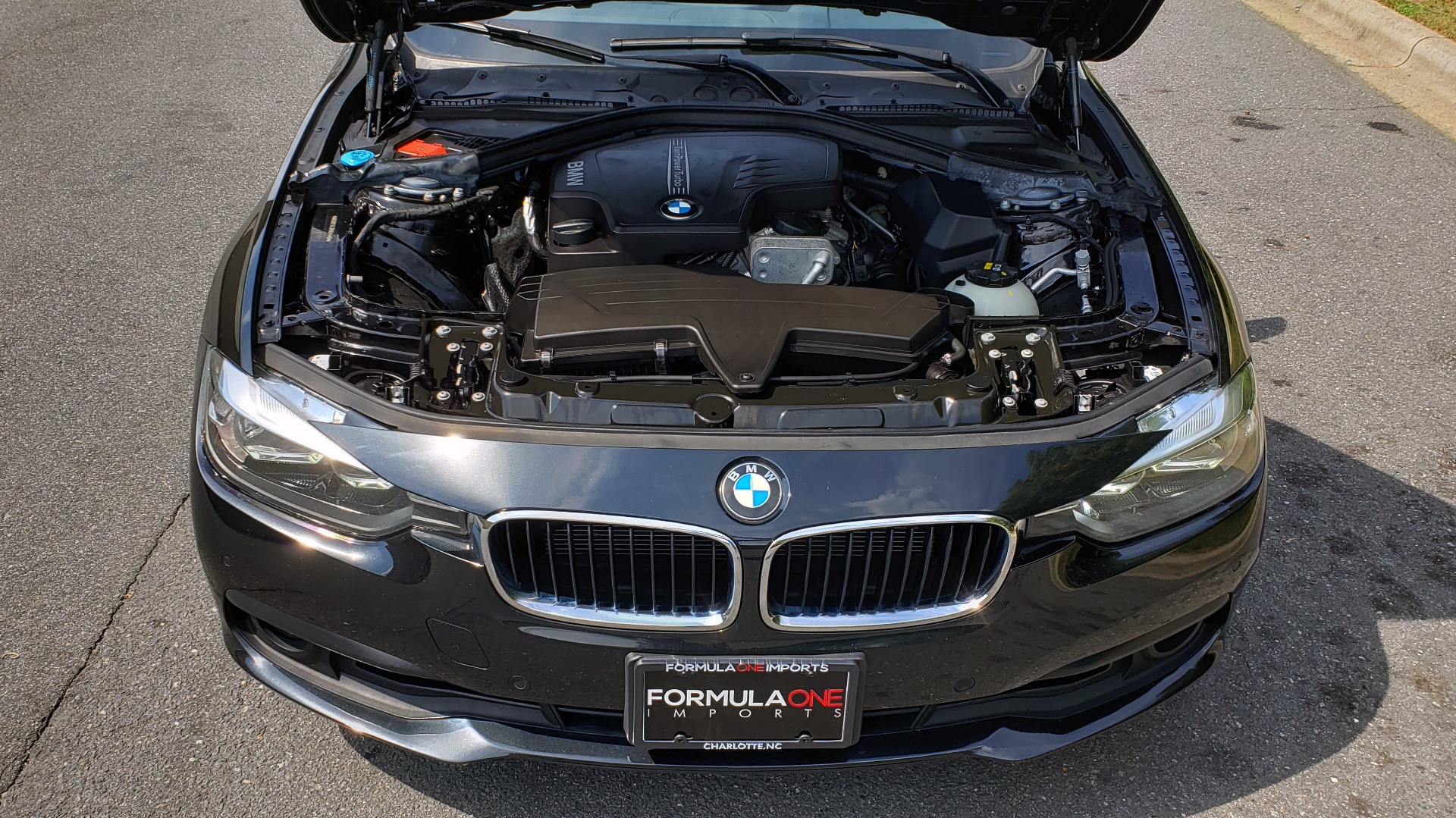 Used 2017 BMW 3 SERIES 320I XDRIVE / DRVR ASST / NAV / SUNROOF / HTD STS / REARVIEW for sale Sold at Formula Imports in Charlotte NC 28227 10