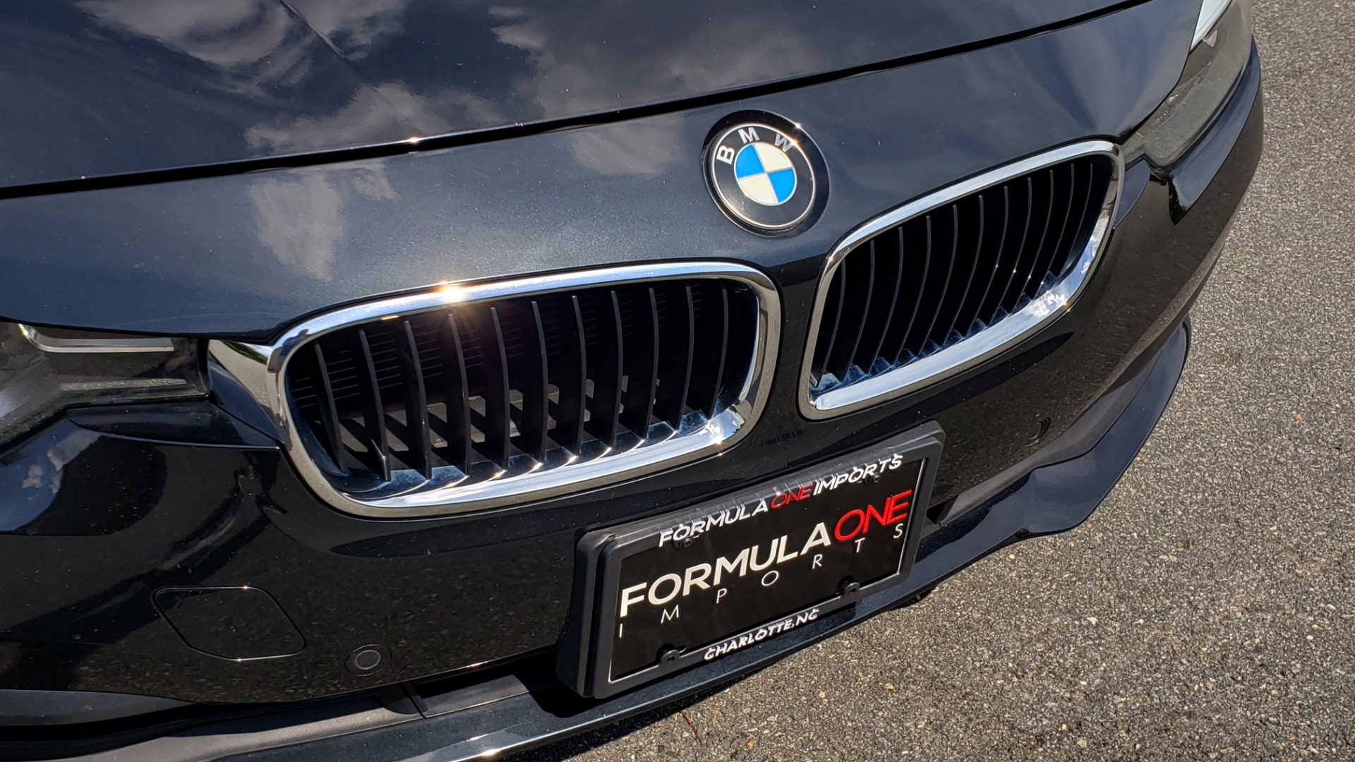 Used 2017 BMW 3 SERIES 320I XDRIVE / DRVR ASST / NAV / SUNROOF / HTD STS / REARVIEW for sale Sold at Formula Imports in Charlotte NC 28227 23