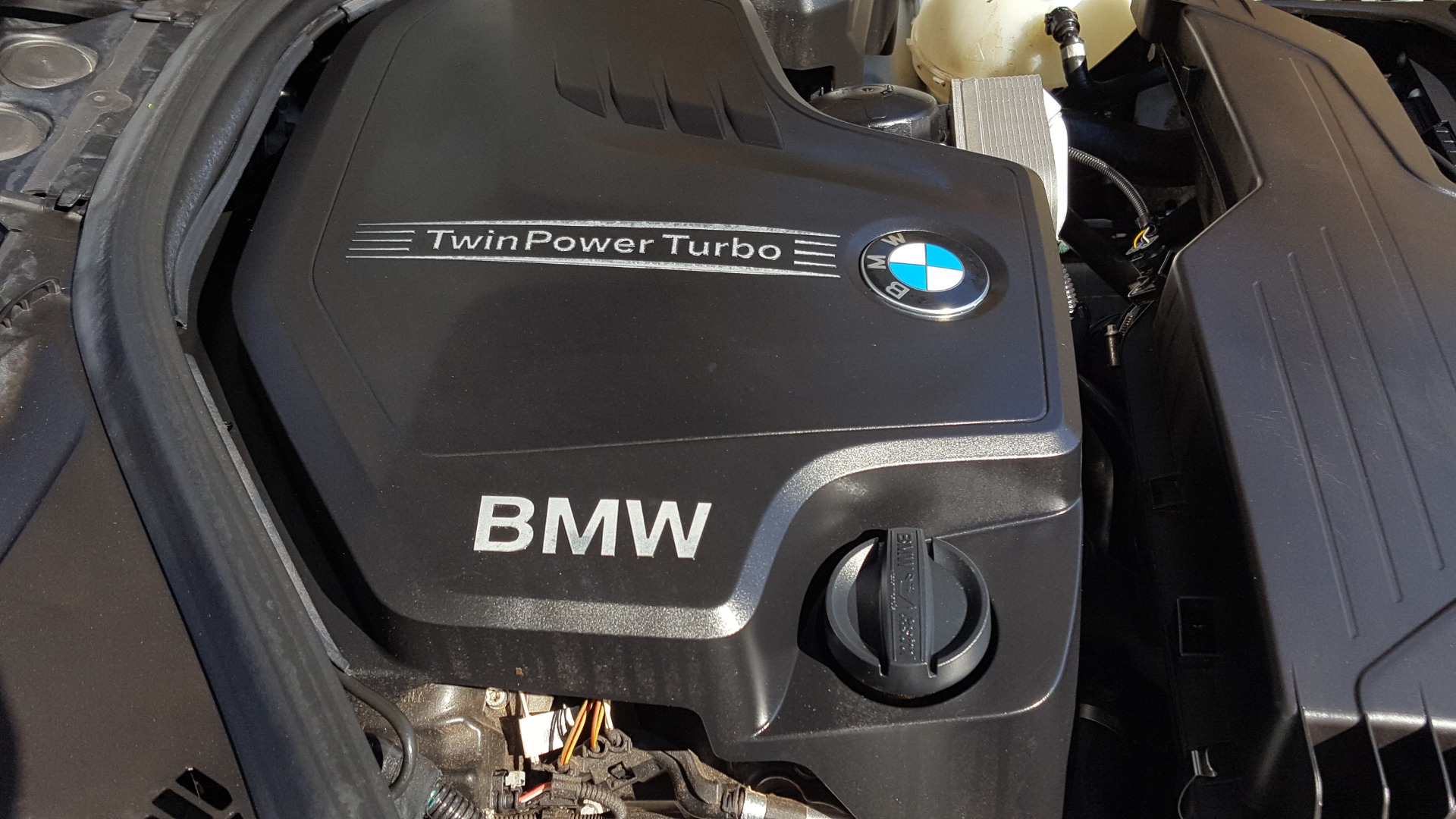 Used 2015 BMW 3 SERIES 328I SEDAN / SUNROOF / LEATHER / 8-SPEED AUTO / RWD for sale Sold at Formula Imports in Charlotte NC 28227 12