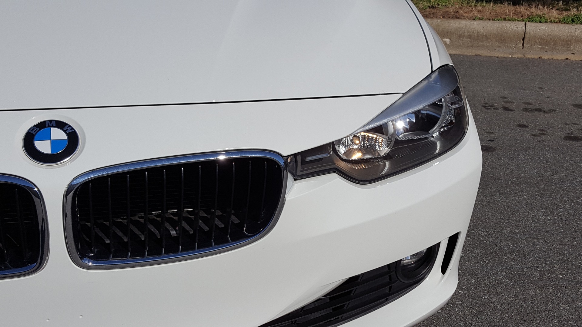 Used 2015 BMW 3 SERIES 328I SEDAN / SUNROOF / LEATHER / 8-SPEED AUTO / RWD for sale Sold at Formula Imports in Charlotte NC 28227 17