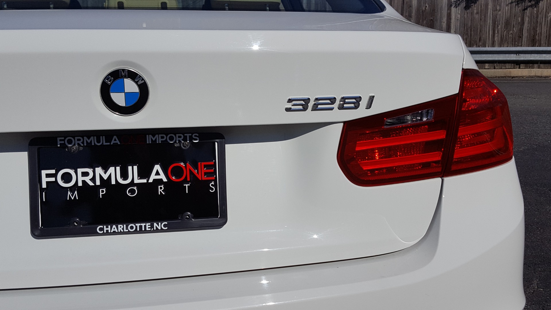 Used 2015 BMW 3 SERIES 328I SEDAN / SUNROOF / LEATHER / 8-SPEED AUTO / RWD for sale Sold at Formula Imports in Charlotte NC 28227 24