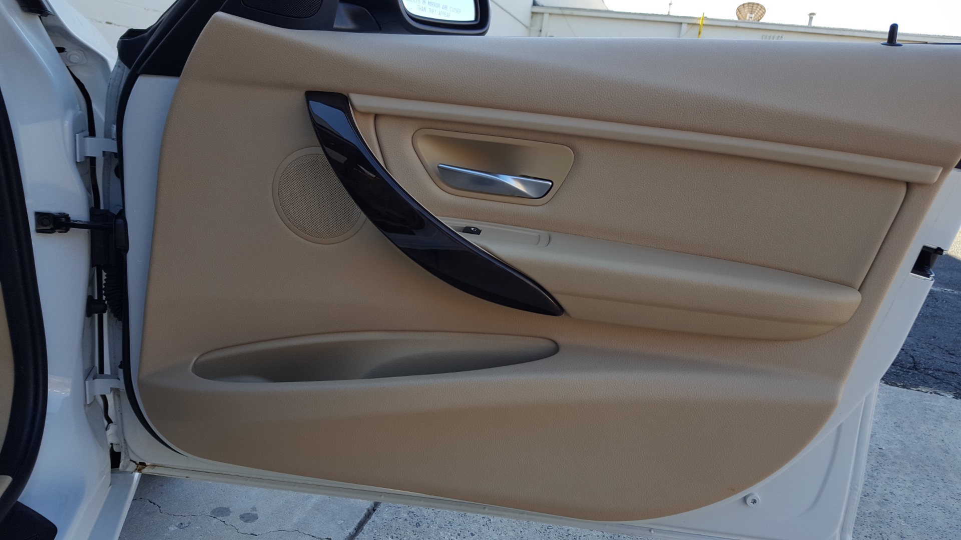 Used 2015 BMW 3 SERIES 328I SEDAN / SUNROOF / LEATHER / 8-SPEED AUTO / RWD for sale Sold at Formula Imports in Charlotte NC 28227 60