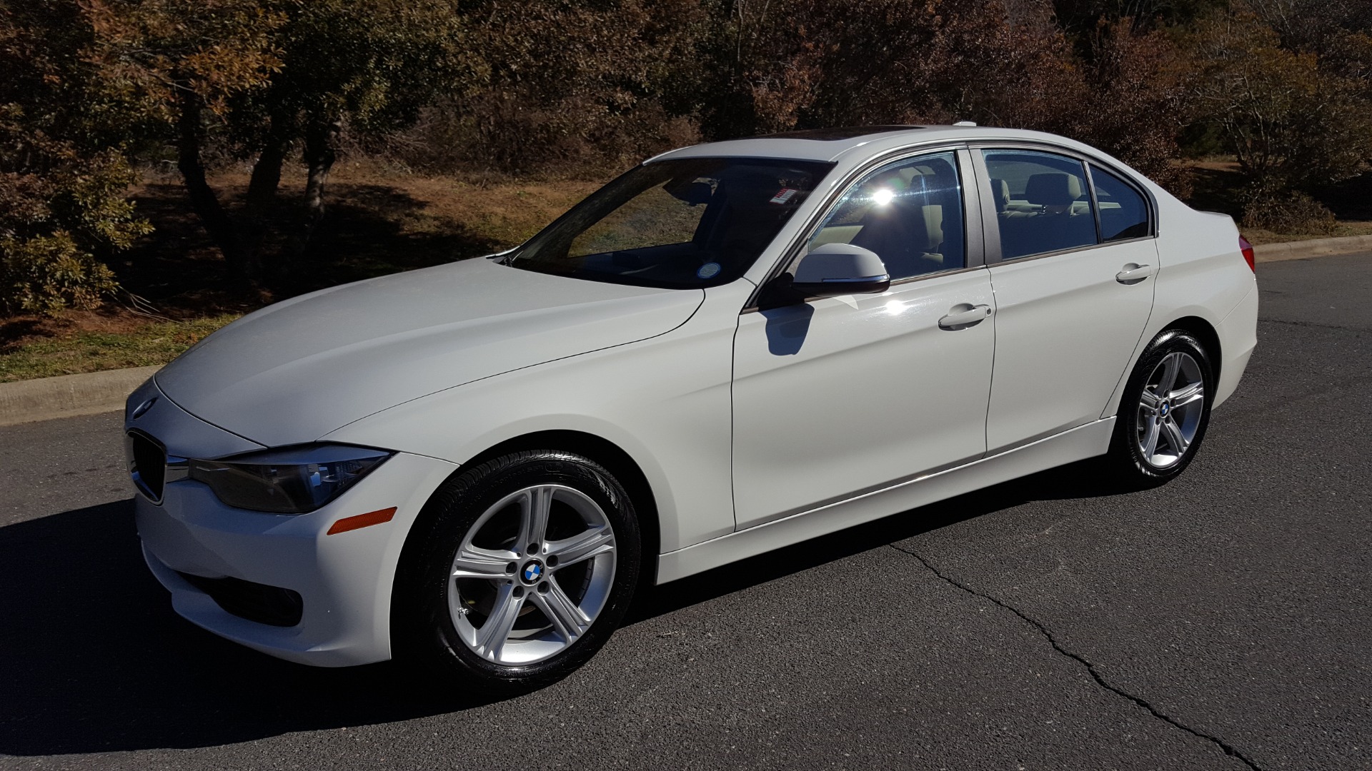 Used 2015 BMW 3 SERIES 328I SEDAN / SUNROOF / LEATHER / 8-SPEED AUTO / RWD for sale Sold at Formula Imports in Charlotte NC 28227 1