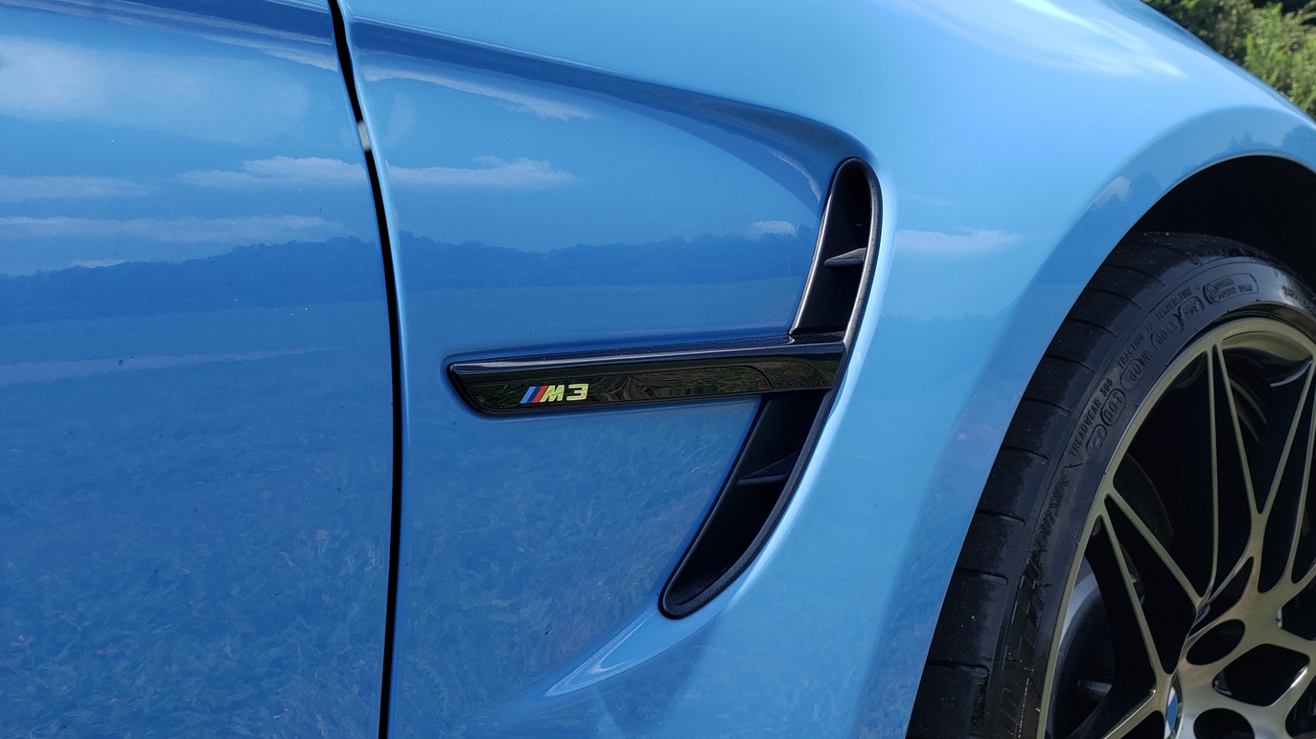 Used 2018 BMW M3 COMPETITION PKG / 6-SPD MANUAL / NAV / CARBON FIBER ROOF / REARVIEW for sale Sold at Formula Imports in Charlotte NC 28227 23