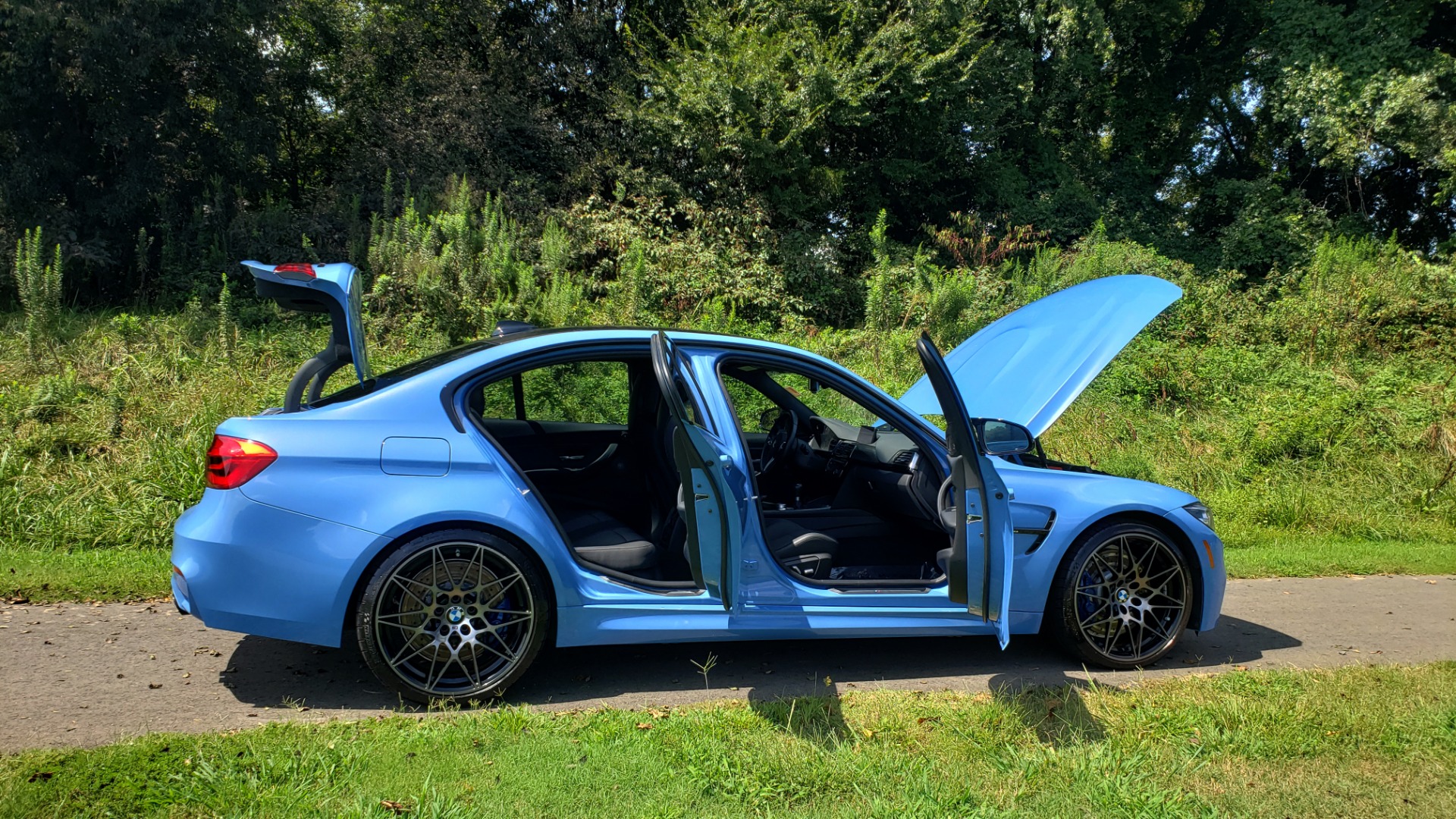 Used 2018 BMW M3 COMPETITION PKG / 6-SPD MANUAL / NAV / CARBON FIBER ROOF / REARVIEW for sale Sold at Formula Imports in Charlotte NC 28227 24