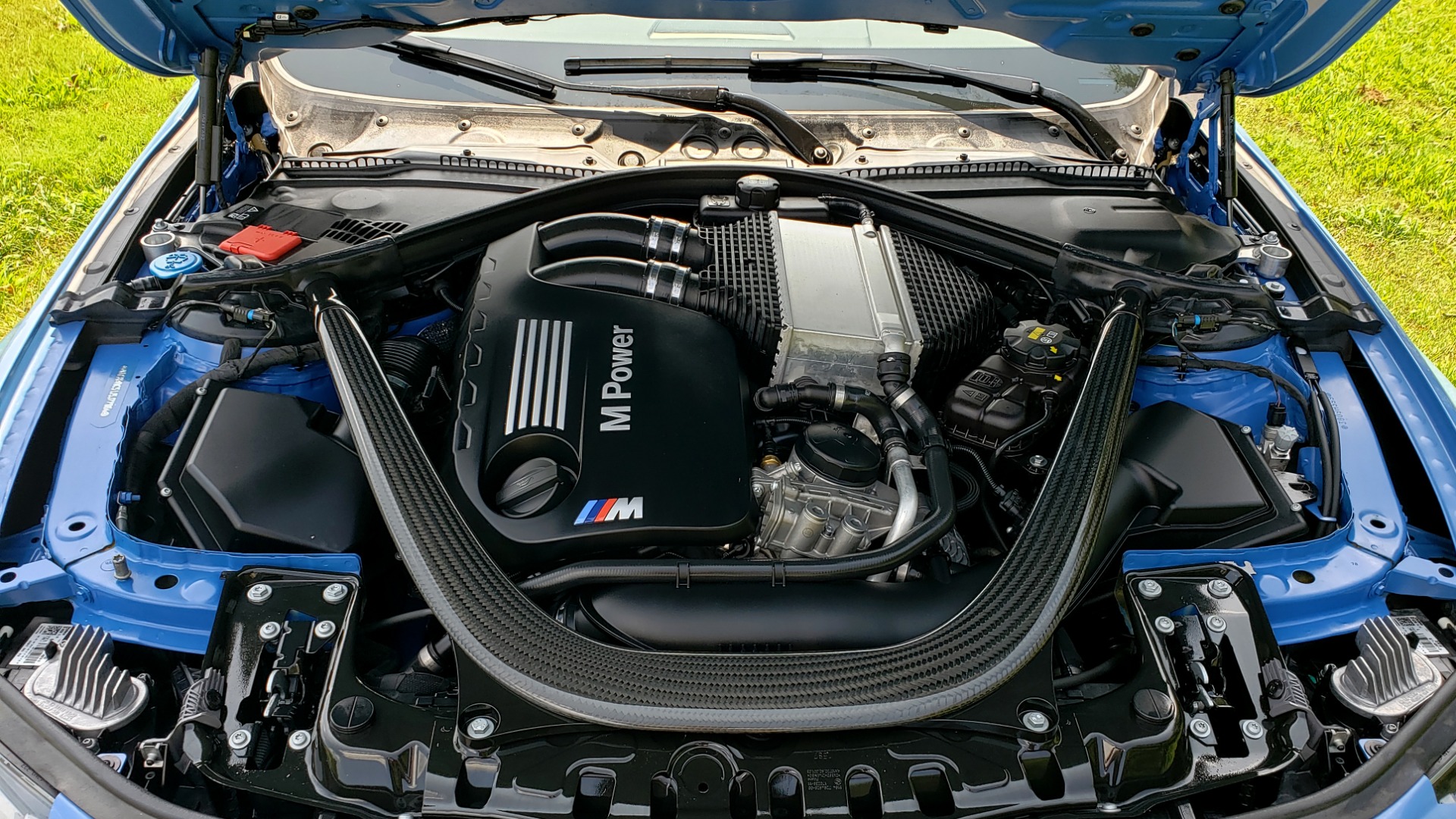 Used 2018 BMW M3 COMPETITION PKG / 6-SPD MANUAL / NAV / CARBON FIBER ROOF / REARVIEW for sale Sold at Formula Imports in Charlotte NC 28227 25
