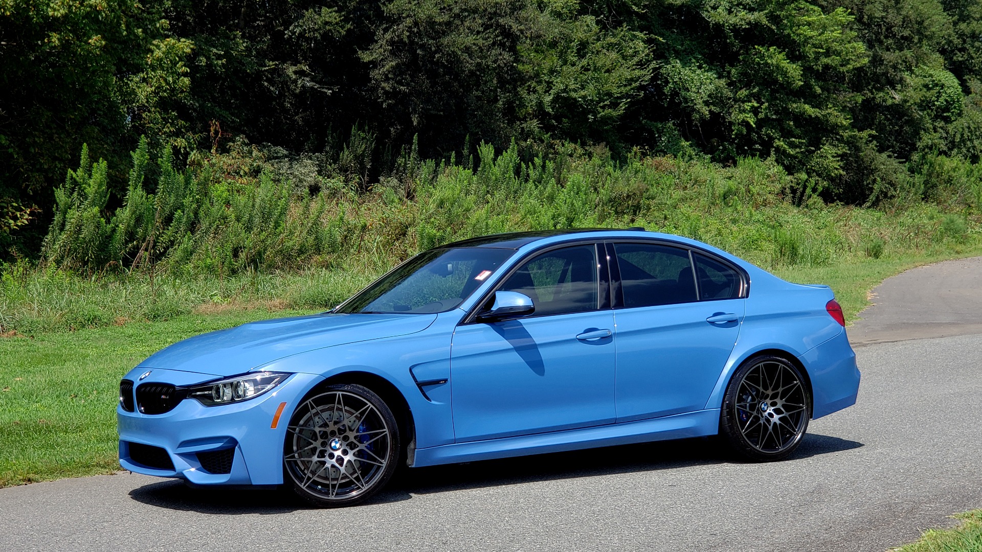 Used 2018 BMW M3 COMPETITION PKG / 6-SPD MANUAL / NAV / CARBON FIBER ROOF / REARVIEW for sale Sold at Formula Imports in Charlotte NC 28227 4