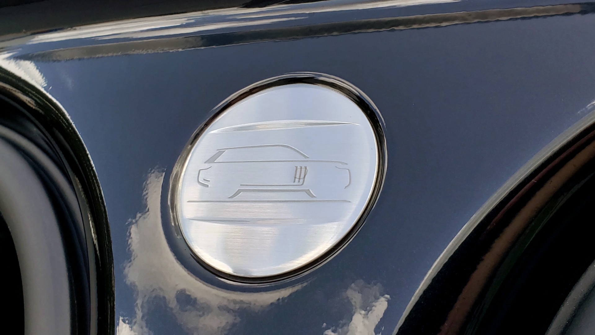 Used 2019 Land Rover RANGE ROVER SCV8 / NAV / PANO-ROOF / MERIDIAN / REARVIEW for sale Sold at Formula Imports in Charlotte NC 28227 16