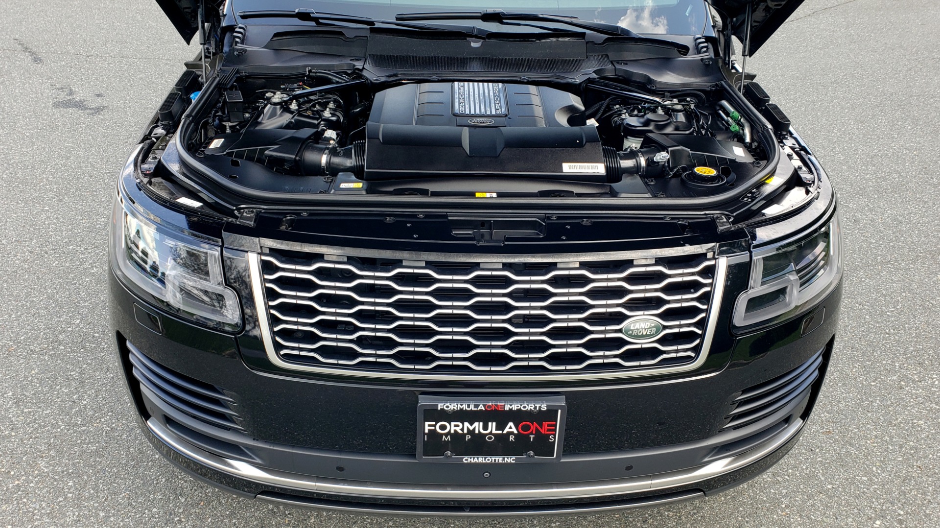 Used 2019 Land Rover RANGE ROVER SCV8 / NAV / PANO-ROOF / MERIDIAN / REARVIEW for sale Sold at Formula Imports in Charlotte NC 28227 17